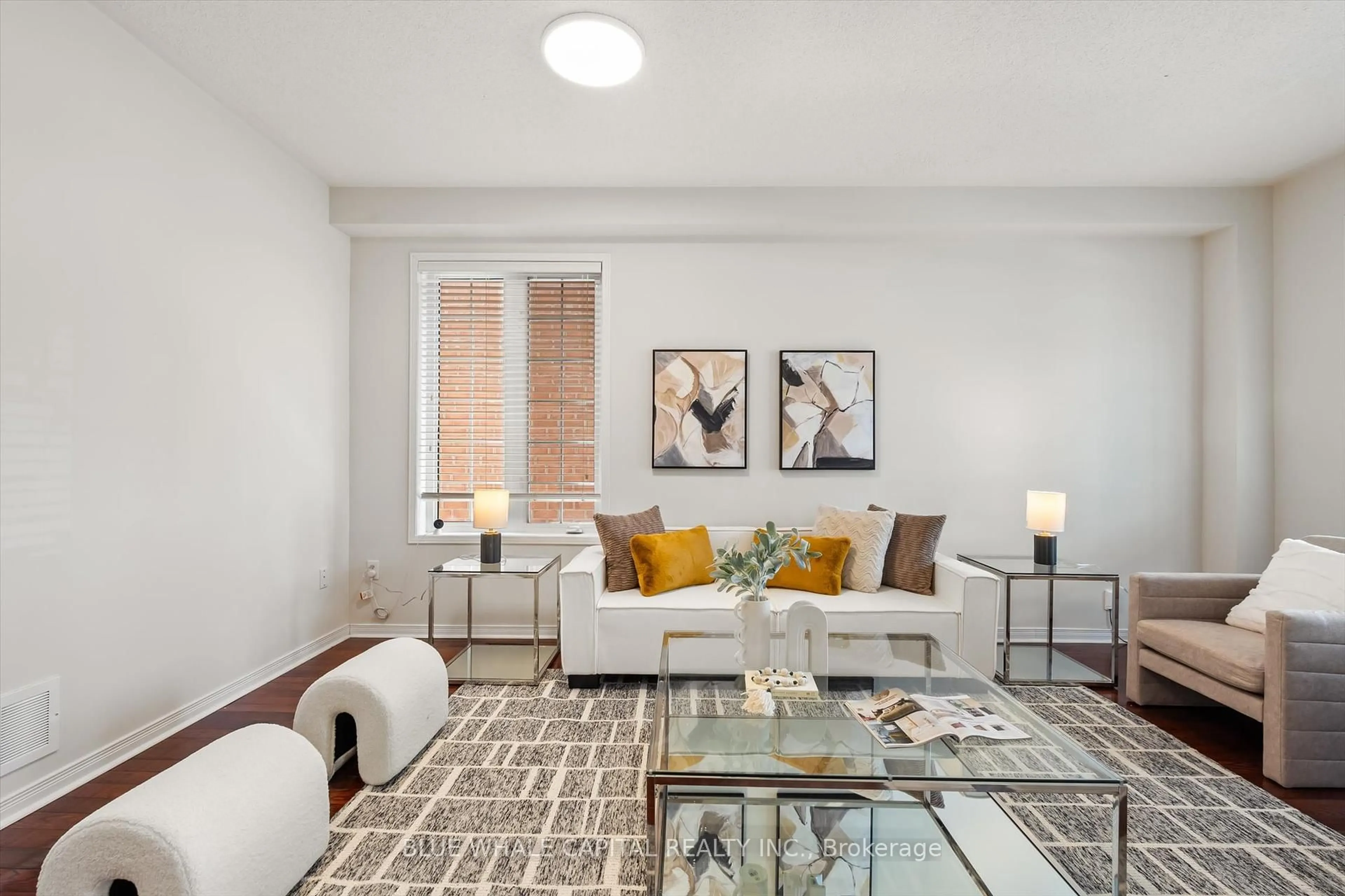 Living room with furniture, unknown for 71 Northvale Rd, Markham Ontario L6B 1H4