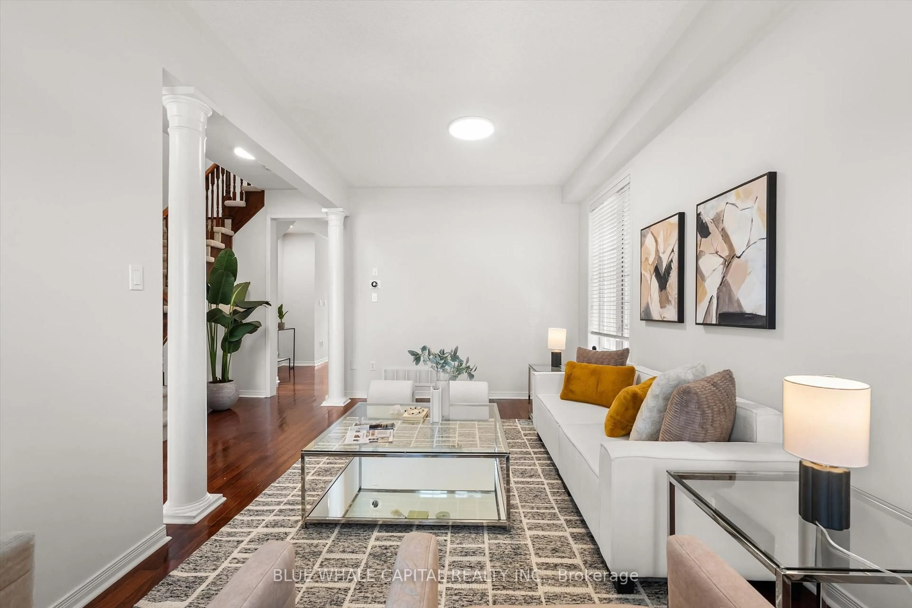Living room with furniture, unknown for 71 Northvale Rd, Markham Ontario L6B 1H4