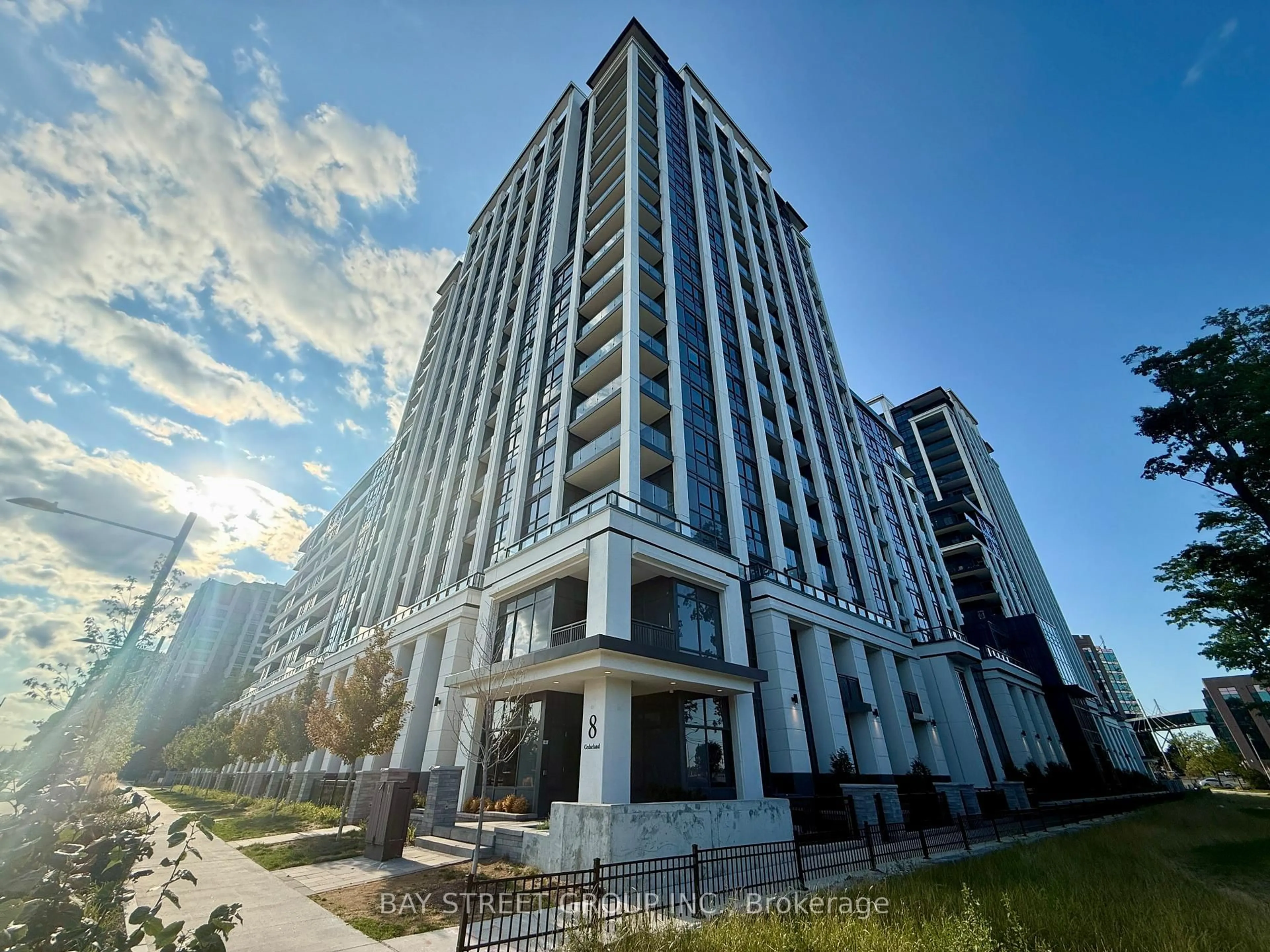 Unknown for 8 Cedarland Dr, Markham Ontario L6G 0H4