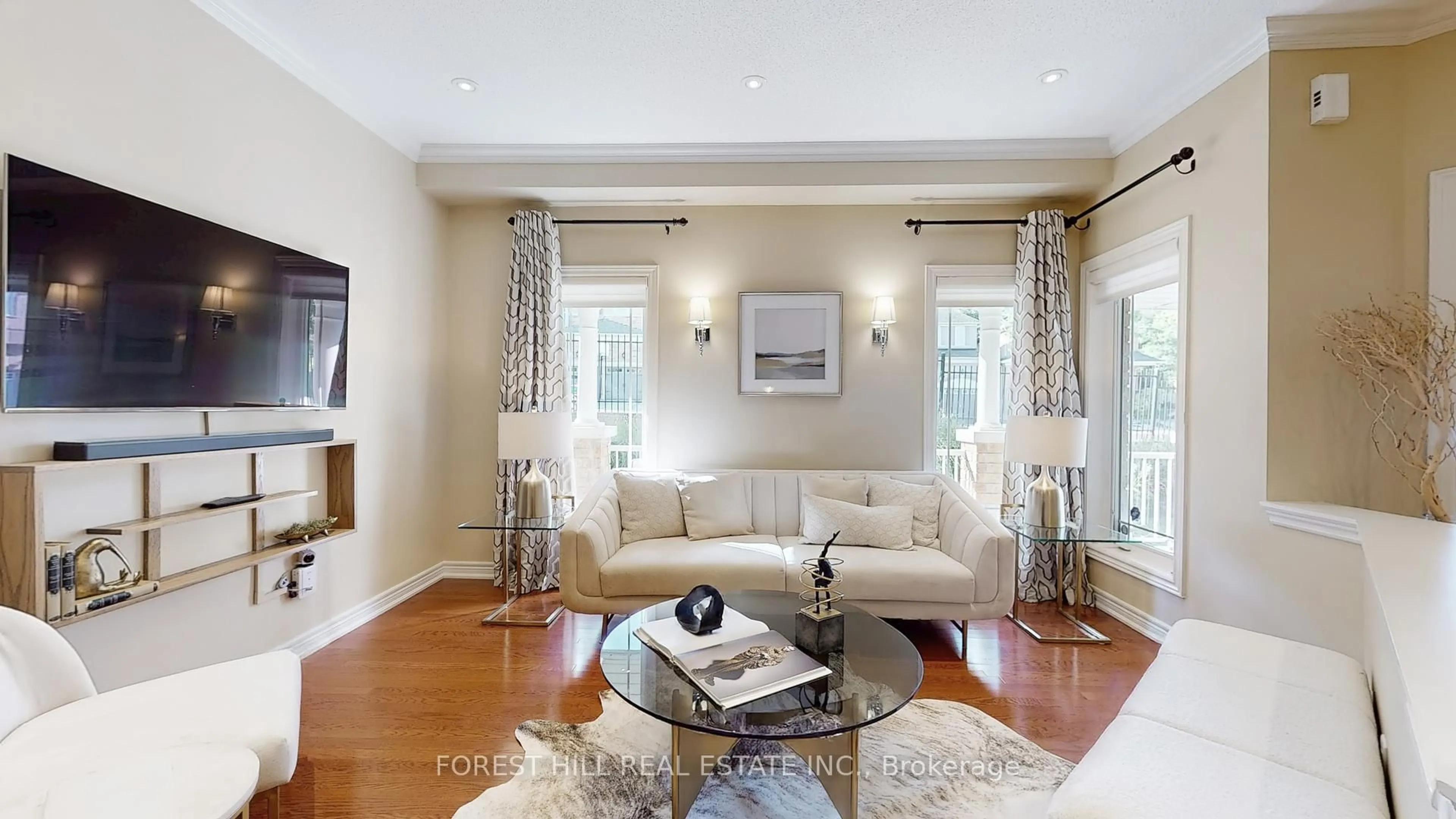 Living room with furniture, unknown for 35 Bel Canto Cres, Richmond Hill Ontario L4E 4G7
