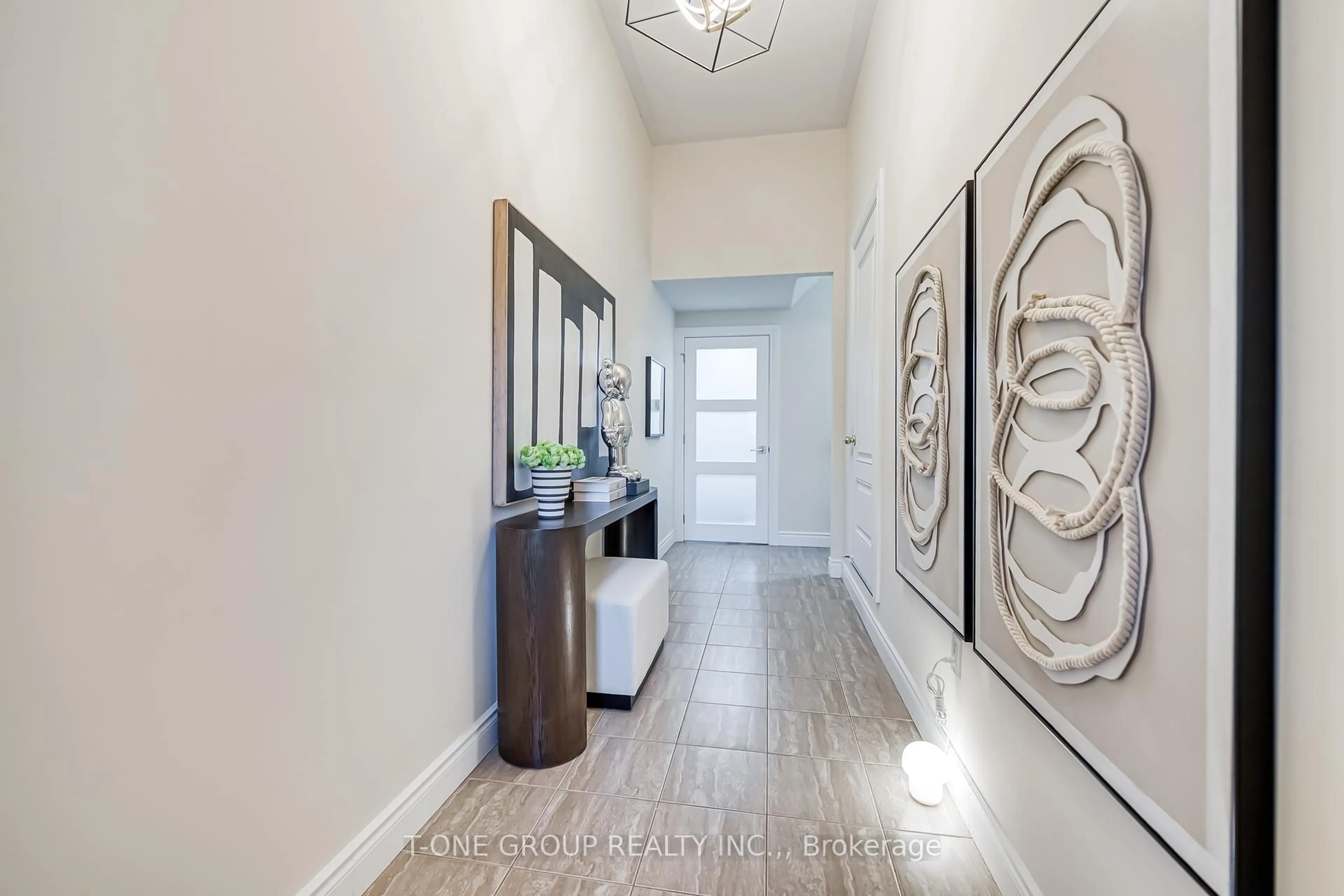 Indoor entryway for 36 Battista Perri Dr, Markham Ontario L6E 0R6
