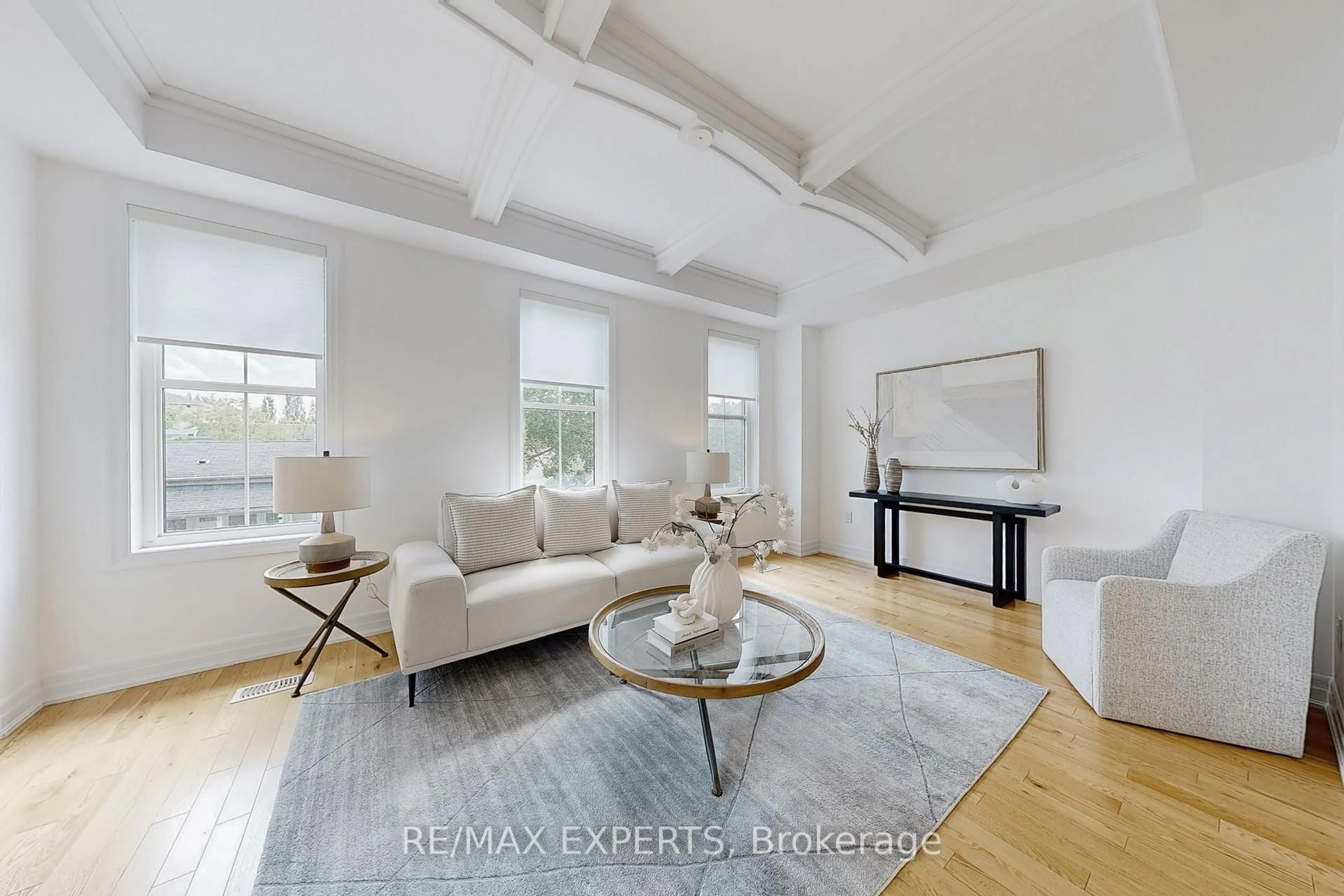 Living room with furniture, unknown for 8 Church St #5, Vaughan Ontario L6A 3Z3