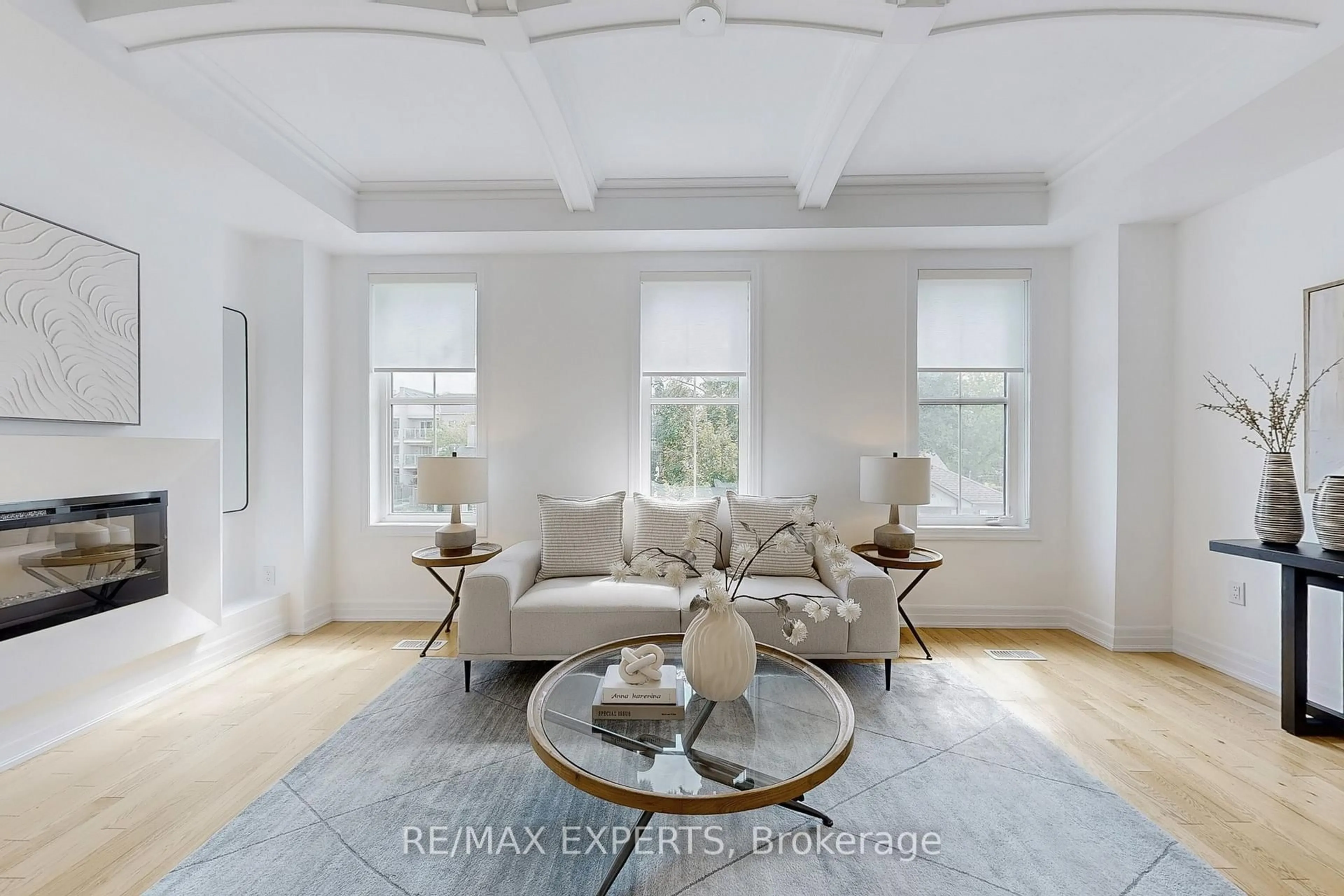 Living room with furniture, unknown for 8 Church St #5, Vaughan Ontario L6A 3Z3