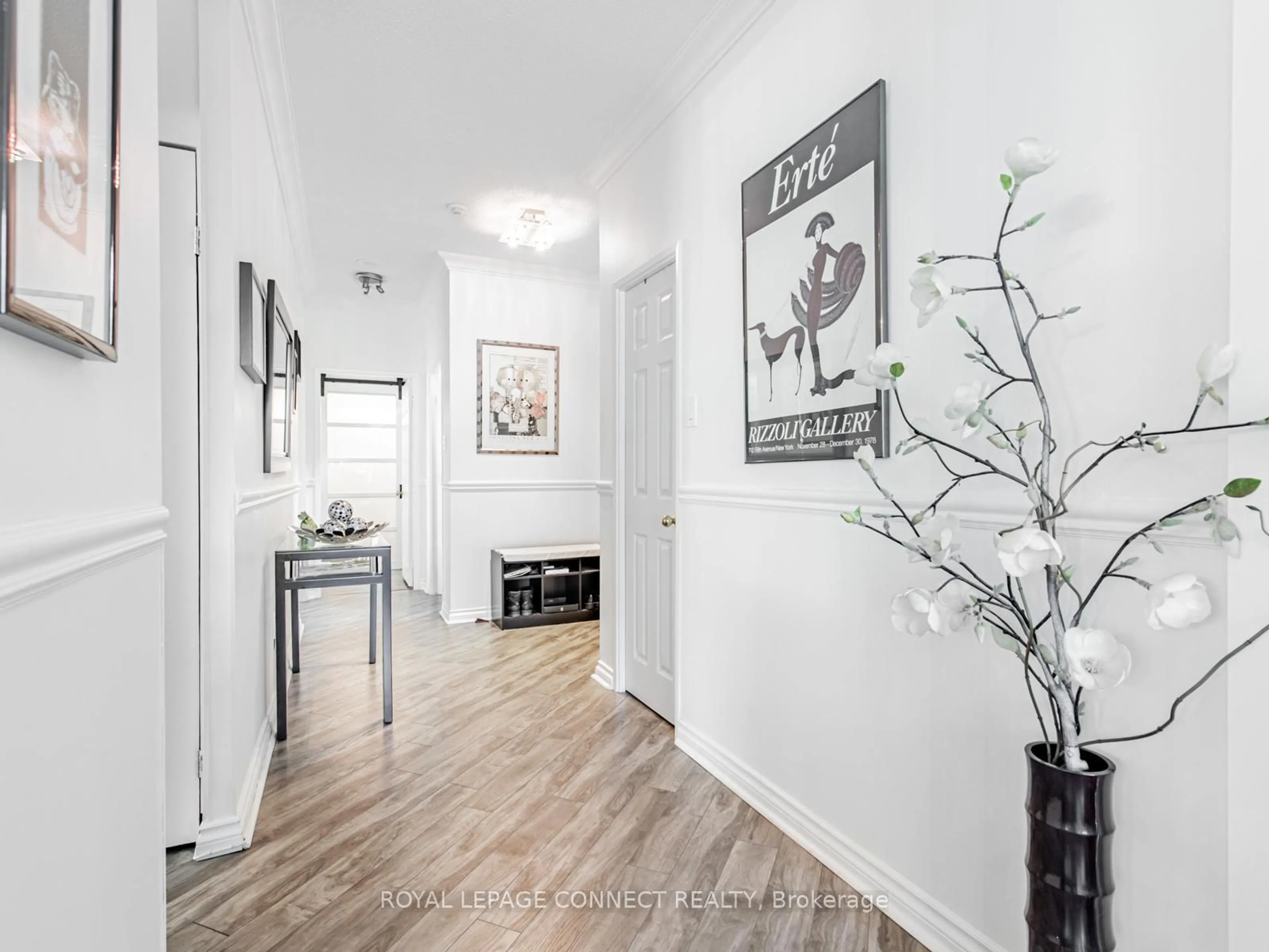 Indoor entryway for 7905 Bayview Ave #122, Markham Ontario L3T 7N3
