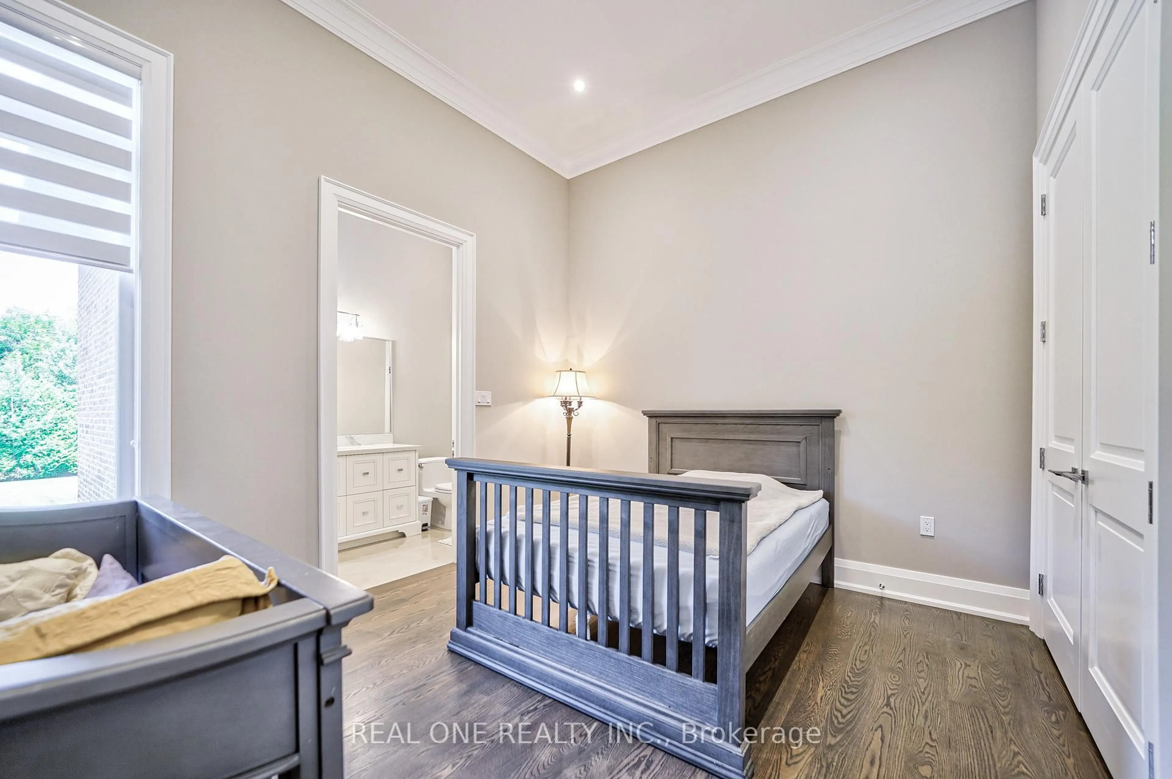 A pic of a room for 170 Ward Ave, East Gwillimbury Ontario L0G 1V0
