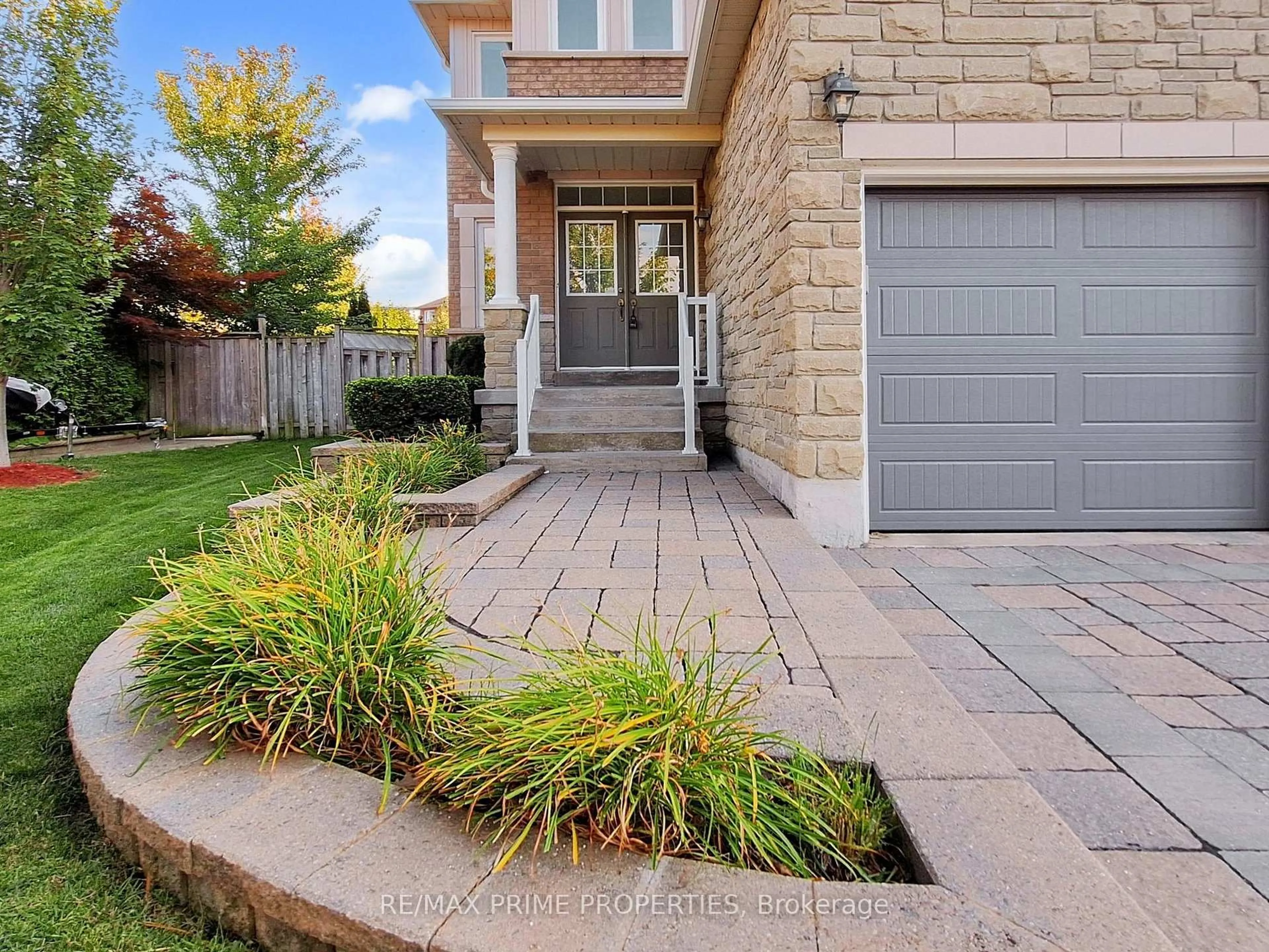 Home with brick exterior material, street for 17 Raintree Cres, Richmond Hill Ontario L4E 3T5