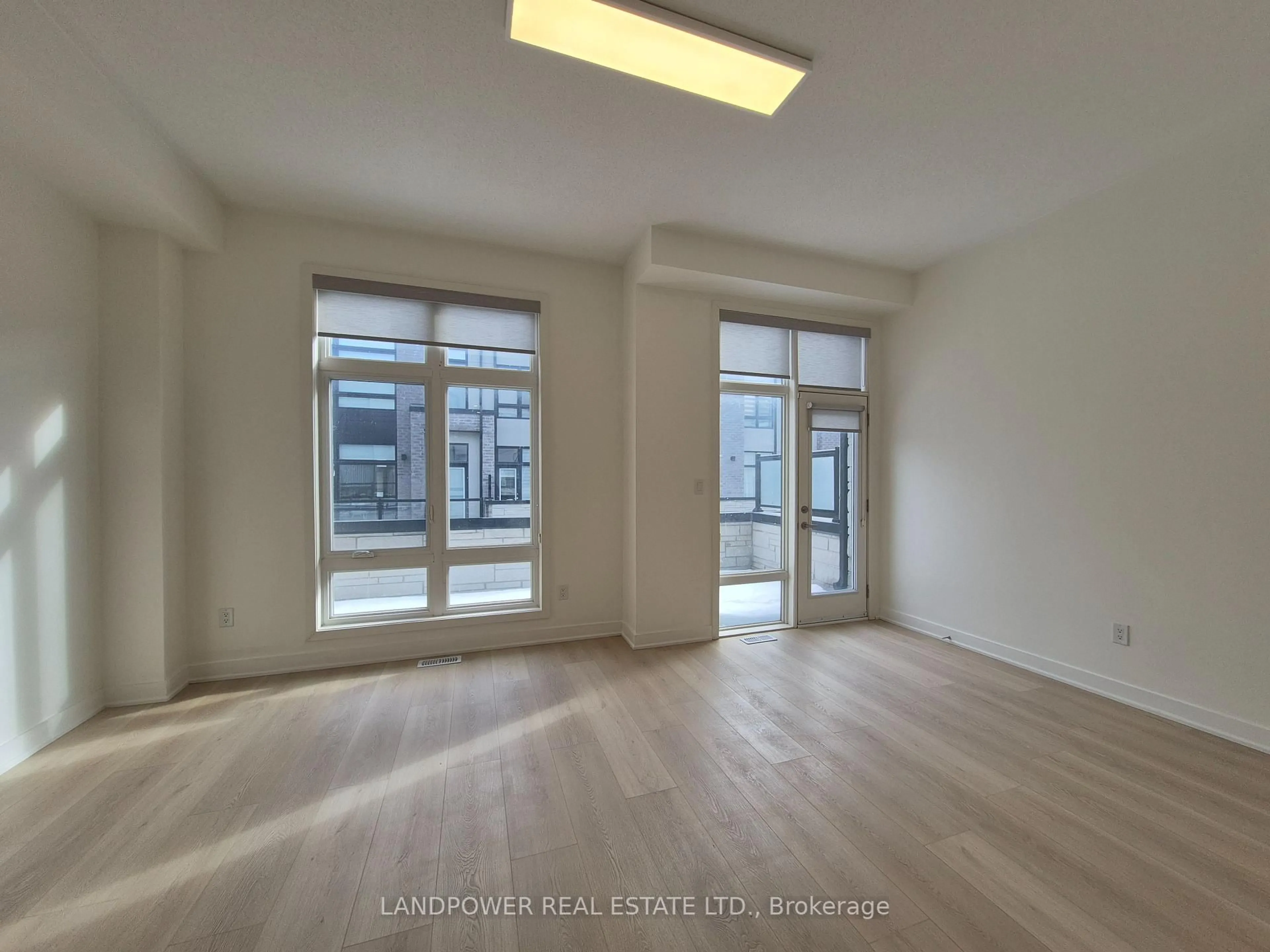 A pic of a room for 6 Gerussi St, Vaughan Ontario L4H 4R6