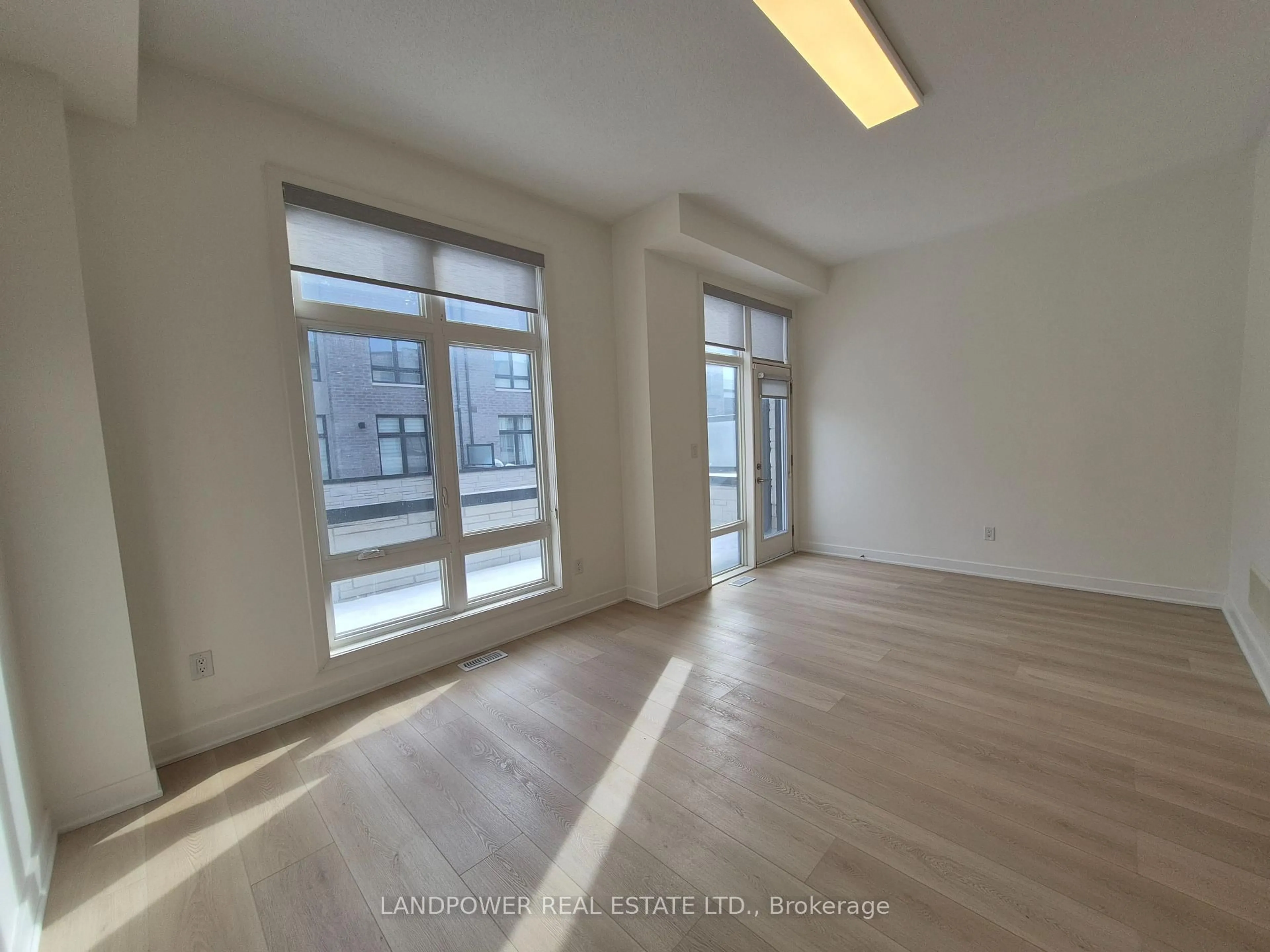 A pic of a room for 6 Gerussi St, Vaughan Ontario L4H 4R6