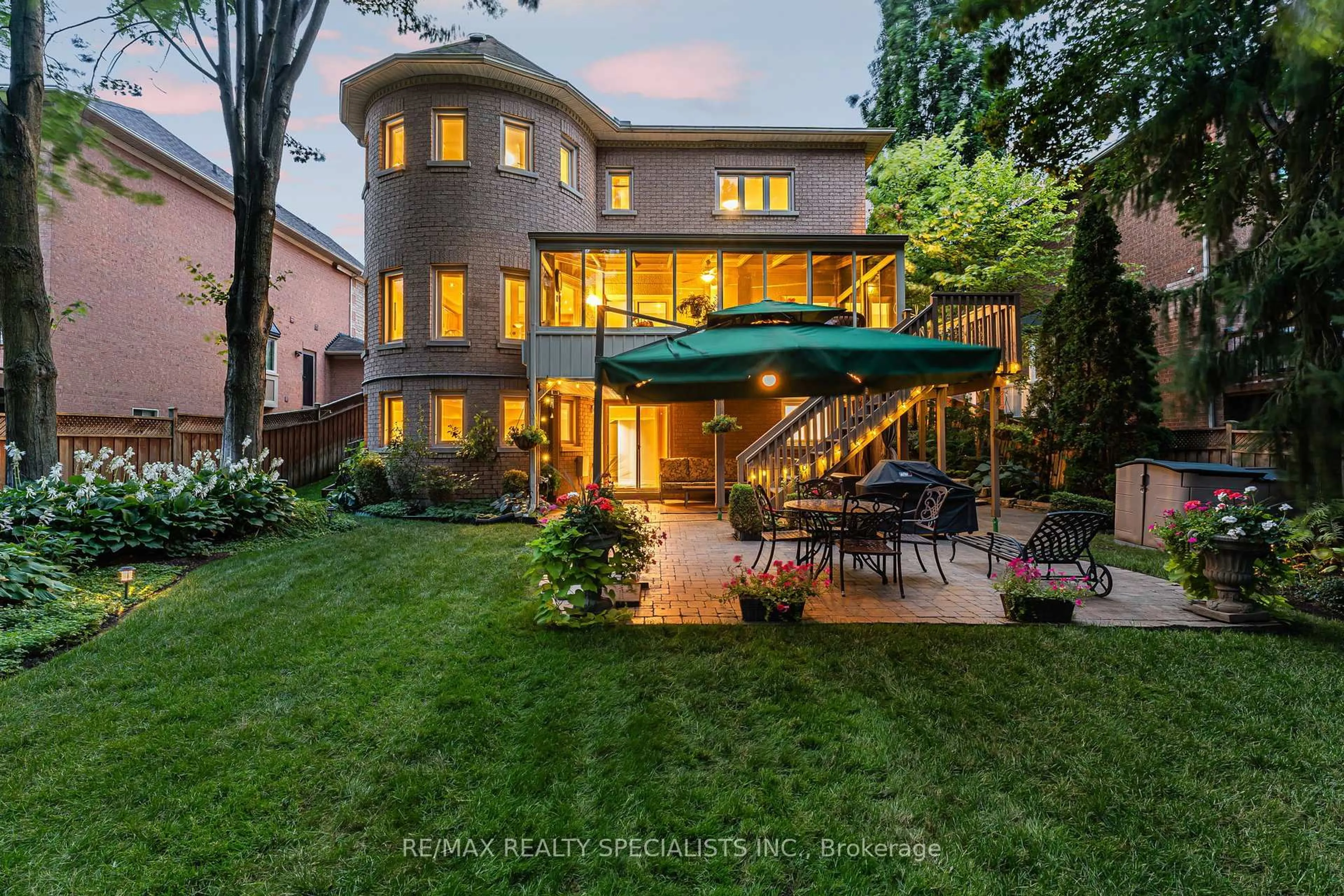 Patio, street for 91 Silver Rose Cres, Markham Ontario L6C 1W6