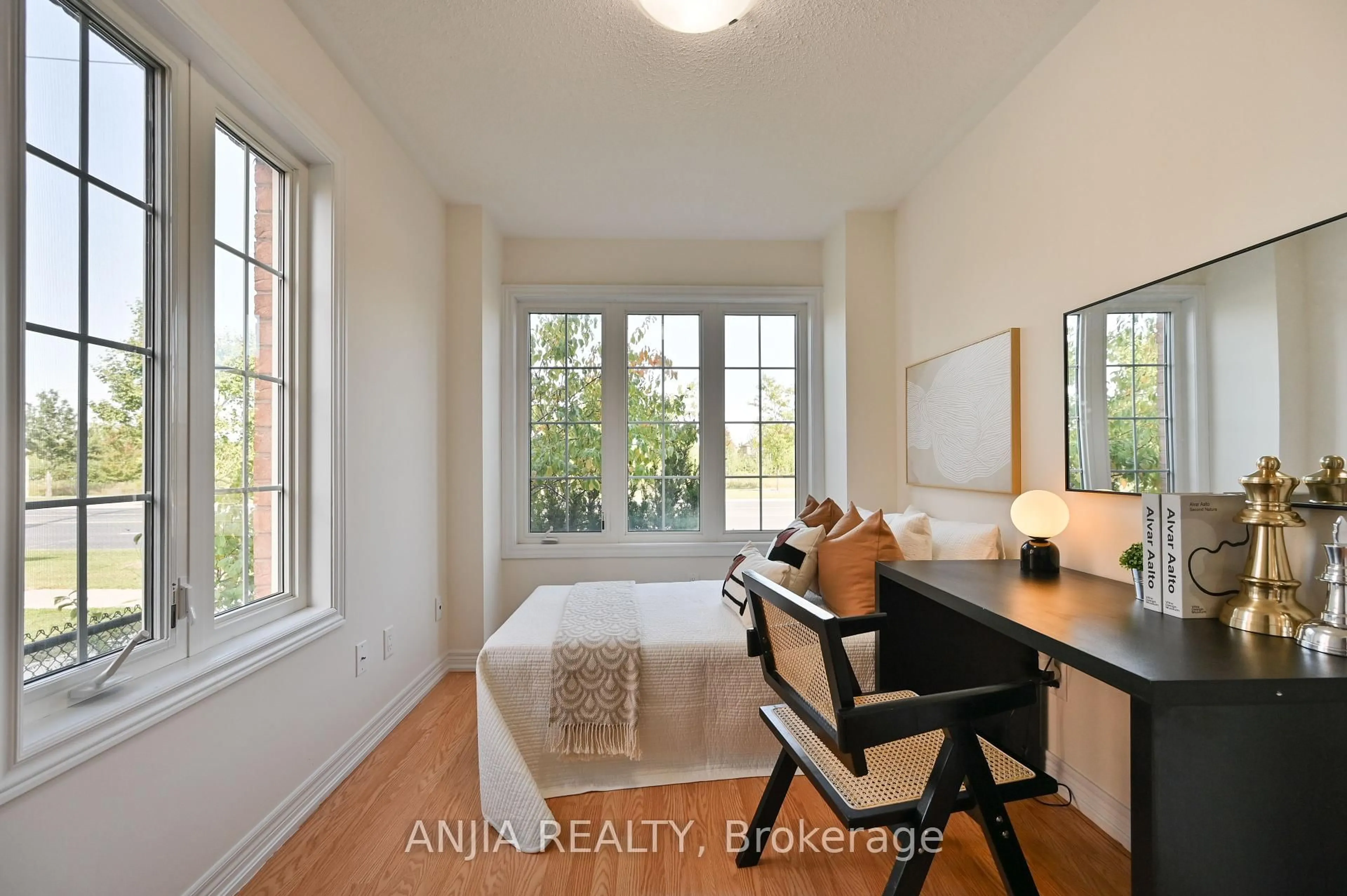 A pic of a room for 9964 Mccowan Rd, Markham Ontario L3P 3J3
