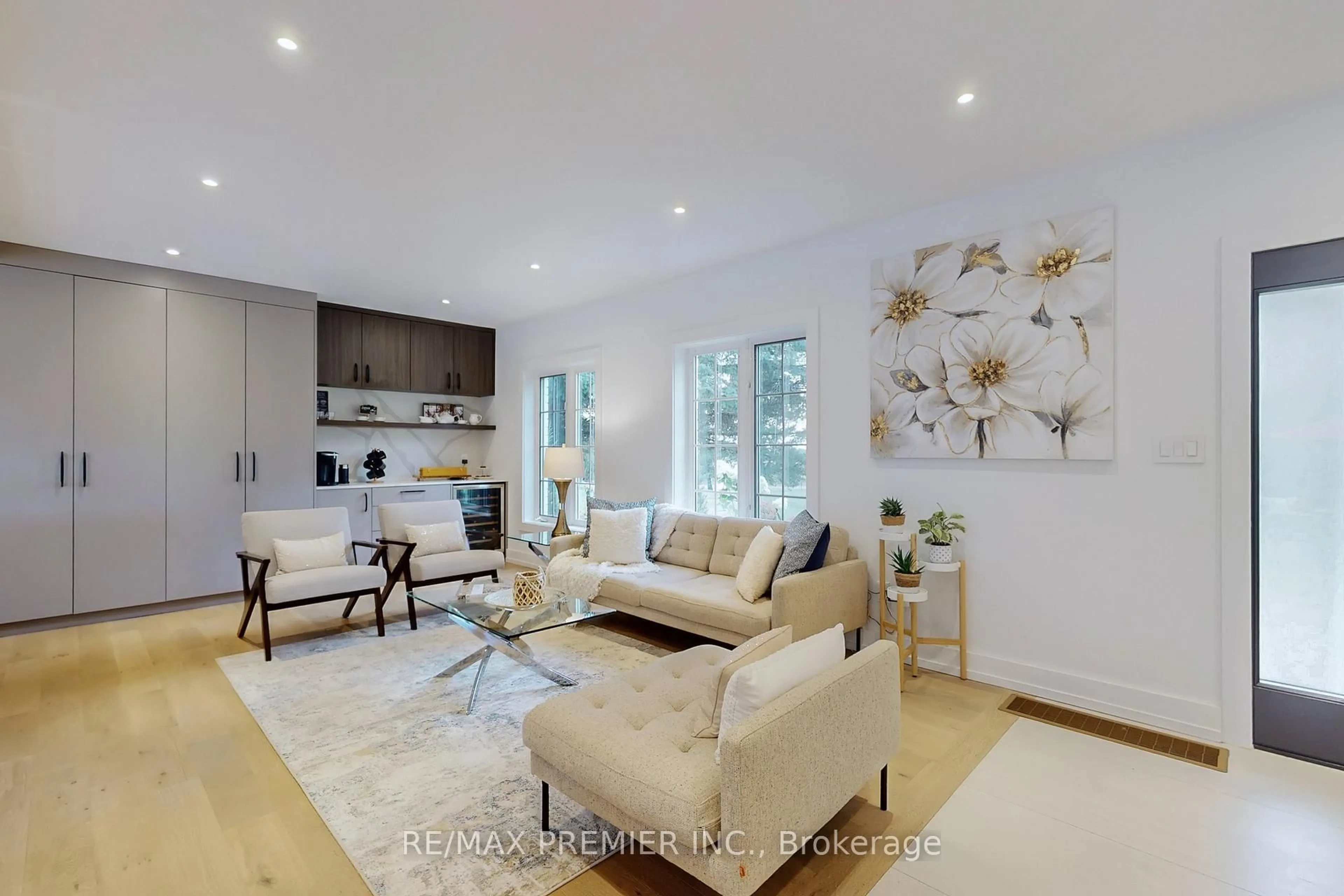 Living room with furniture, unknown for 17265 Weston Rd, King Ontario L0G 1J0