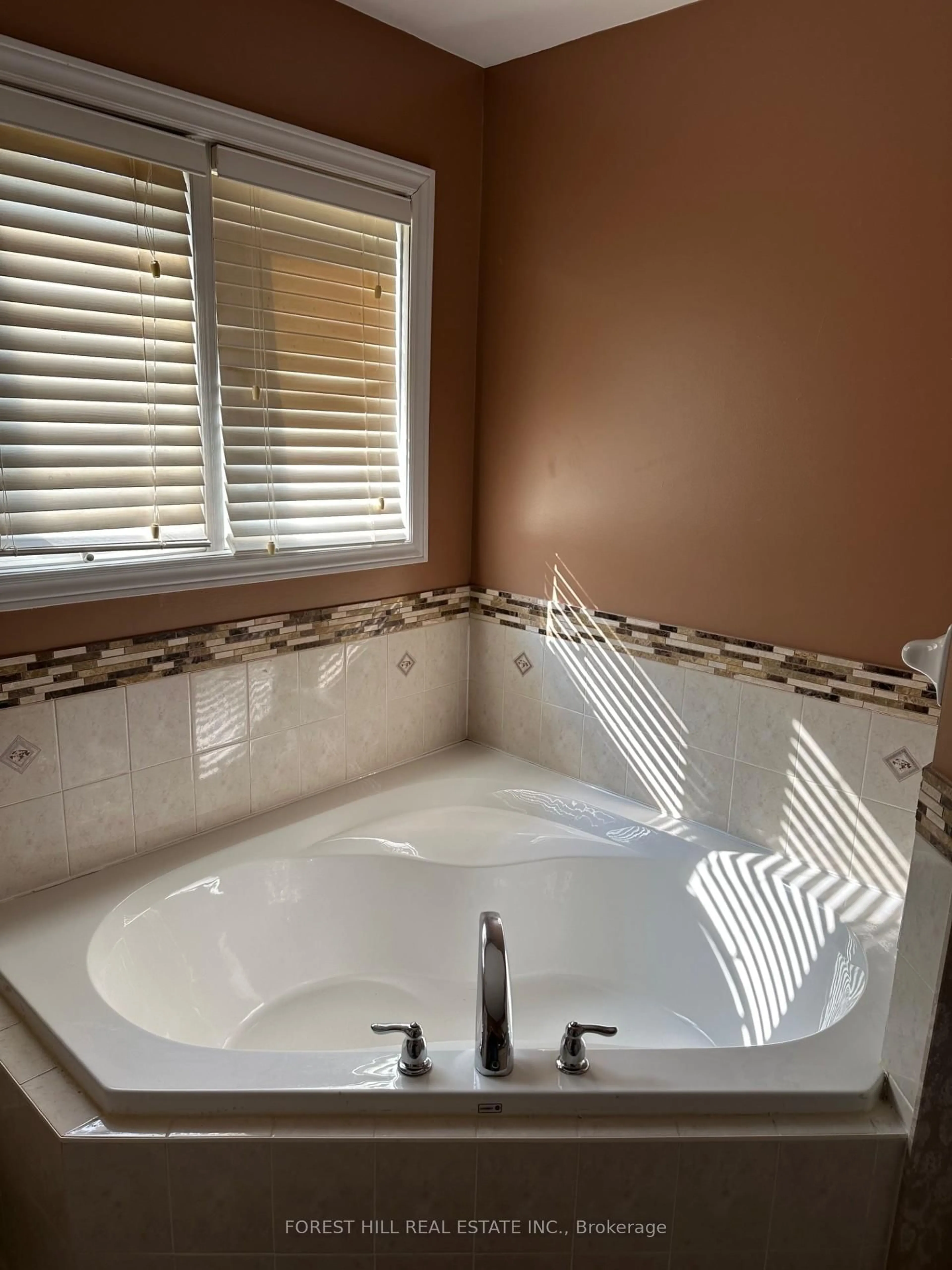 Contemporary bathroom, ceramic/tile floor for 43 Park Place Dr, Markham Ontario L6E 1Z9