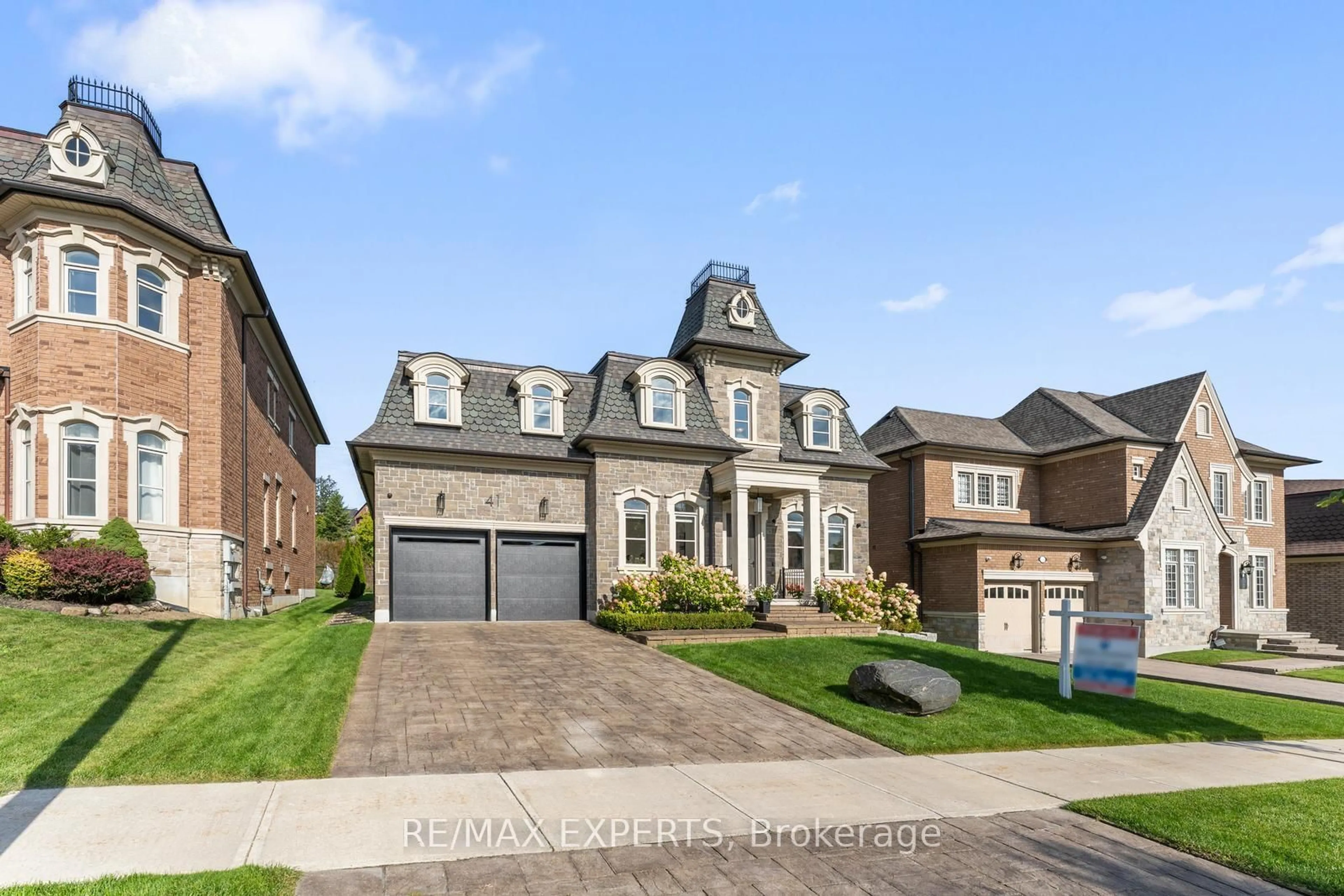 Home with brick exterior material, street for 41 Annsleywood Crt, Vaughan Ontario L4H 4G6