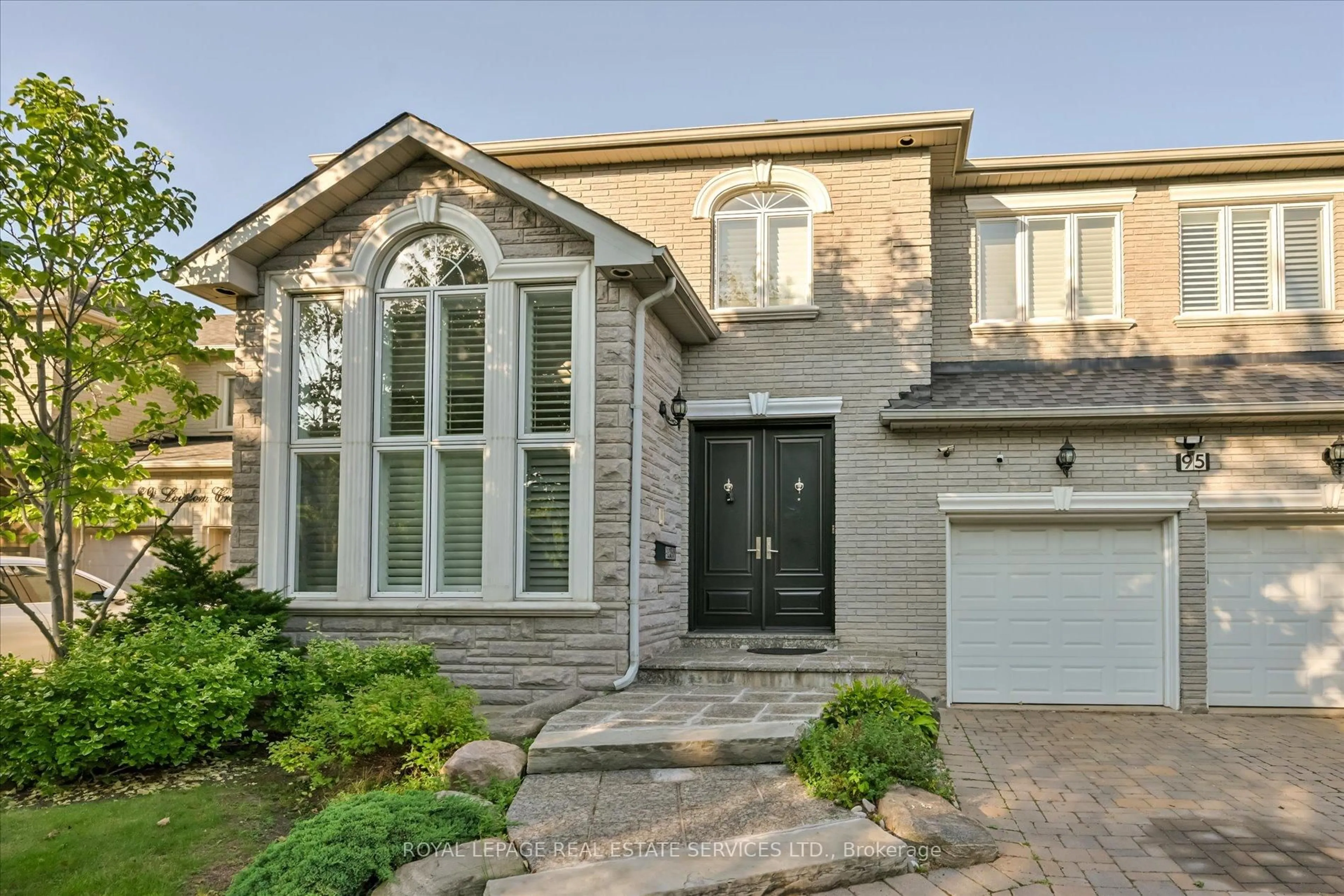 Home with brick exterior material, street for 95 Loudon Cres, Vaughan Ontario L4J 8N4
