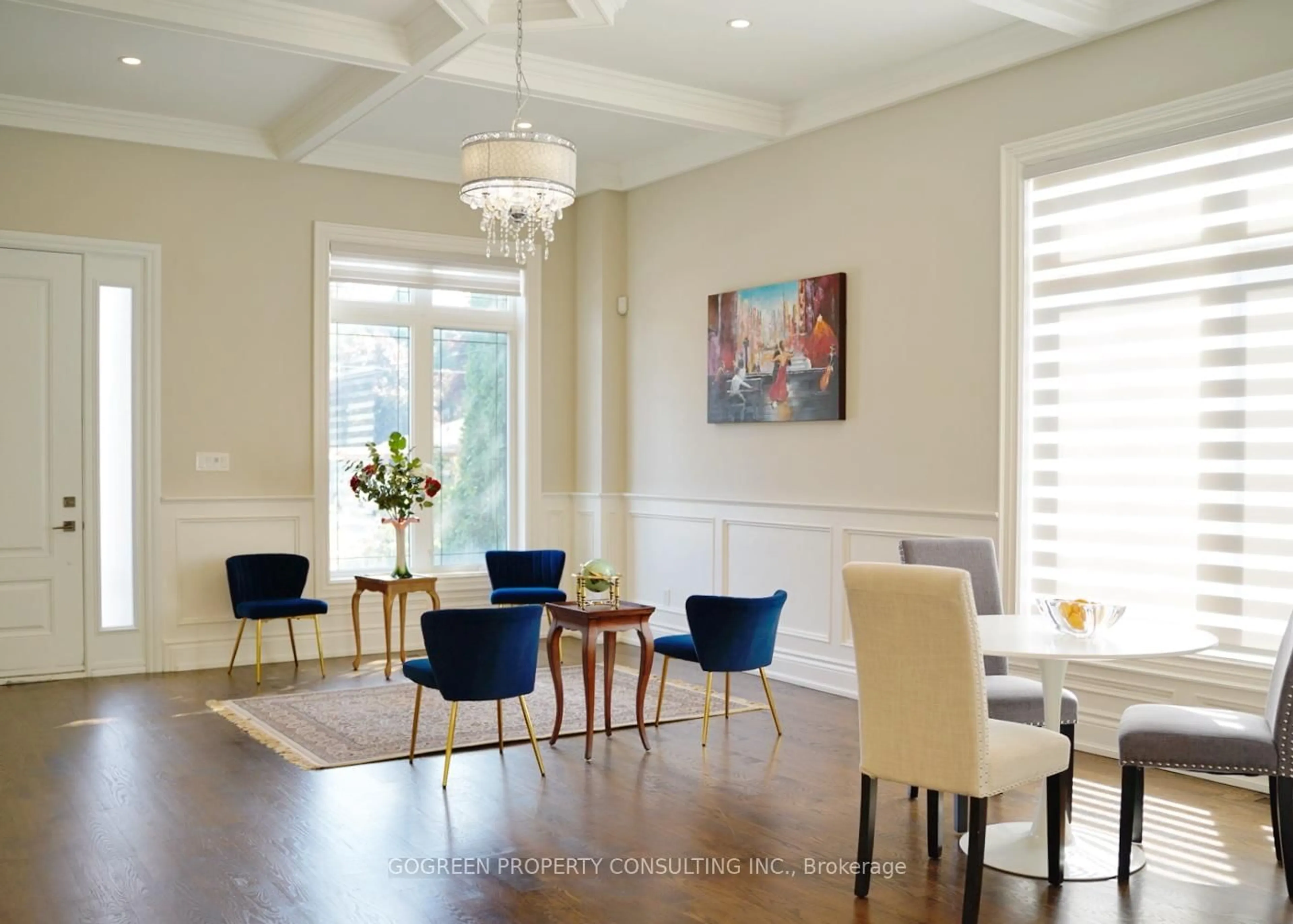 Dining room, wood/laminate floor for 329 Paliser Cres, Richmond Hill Ontario L4C 1R9