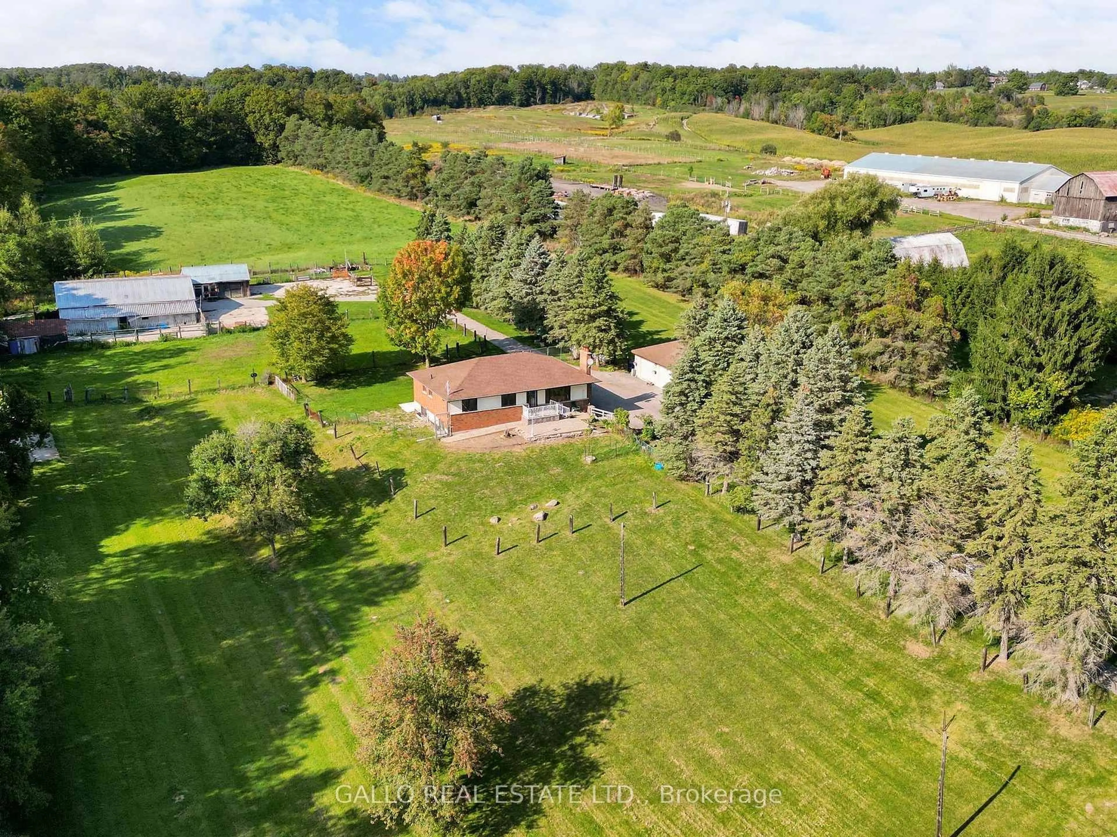 A pic from outside/outdoor area/front of a property/back of a property/a pic from drone, unknown for 352 Uxbridge Pickering Townline, Uxbridge Ontario L9P 1R4