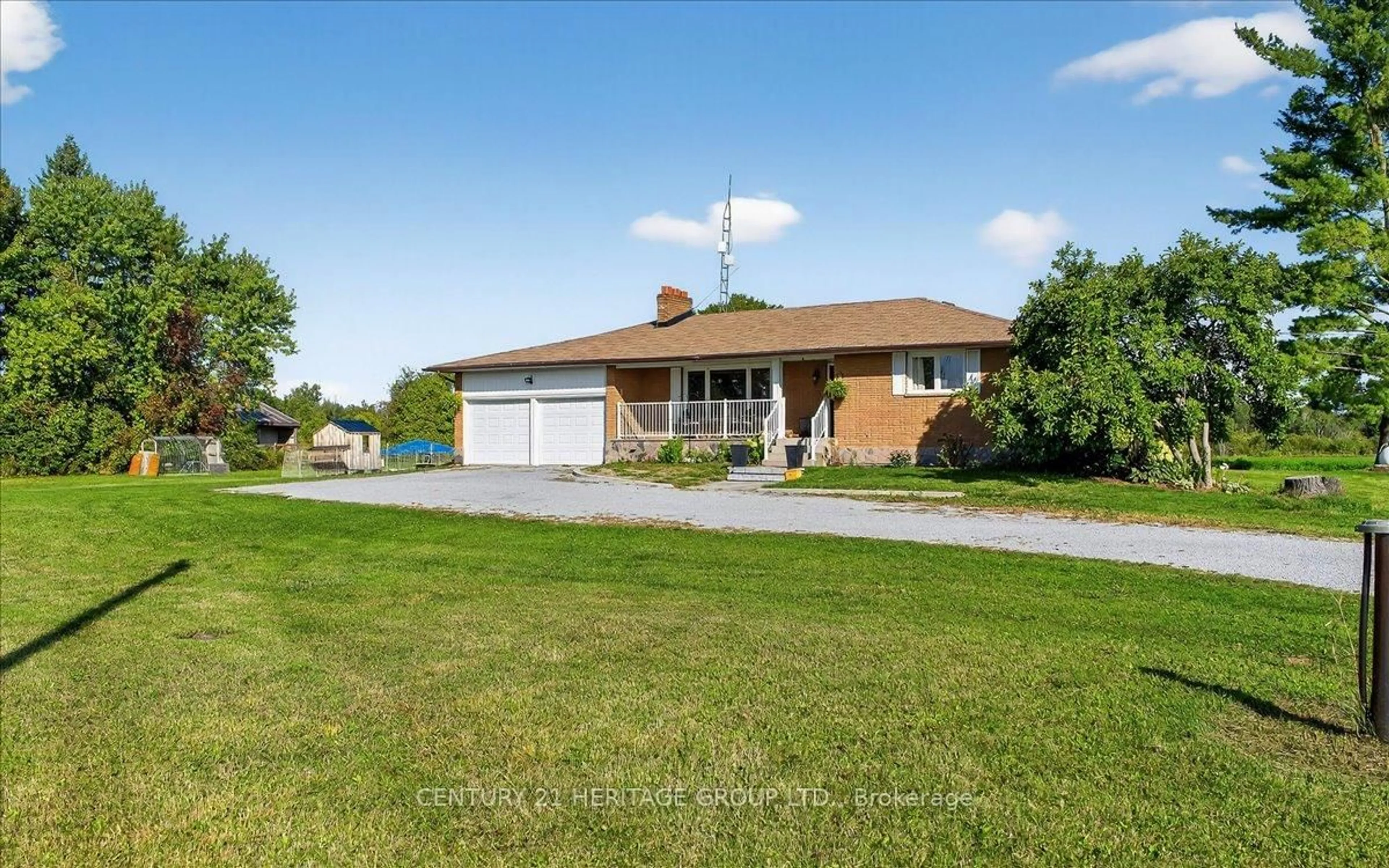 A pic from outside/outdoor area/front of a property/back of a property/a pic from drone, unknown for 3460 Boag Rd, East Gwillimbury Ontario L0G 1R0
