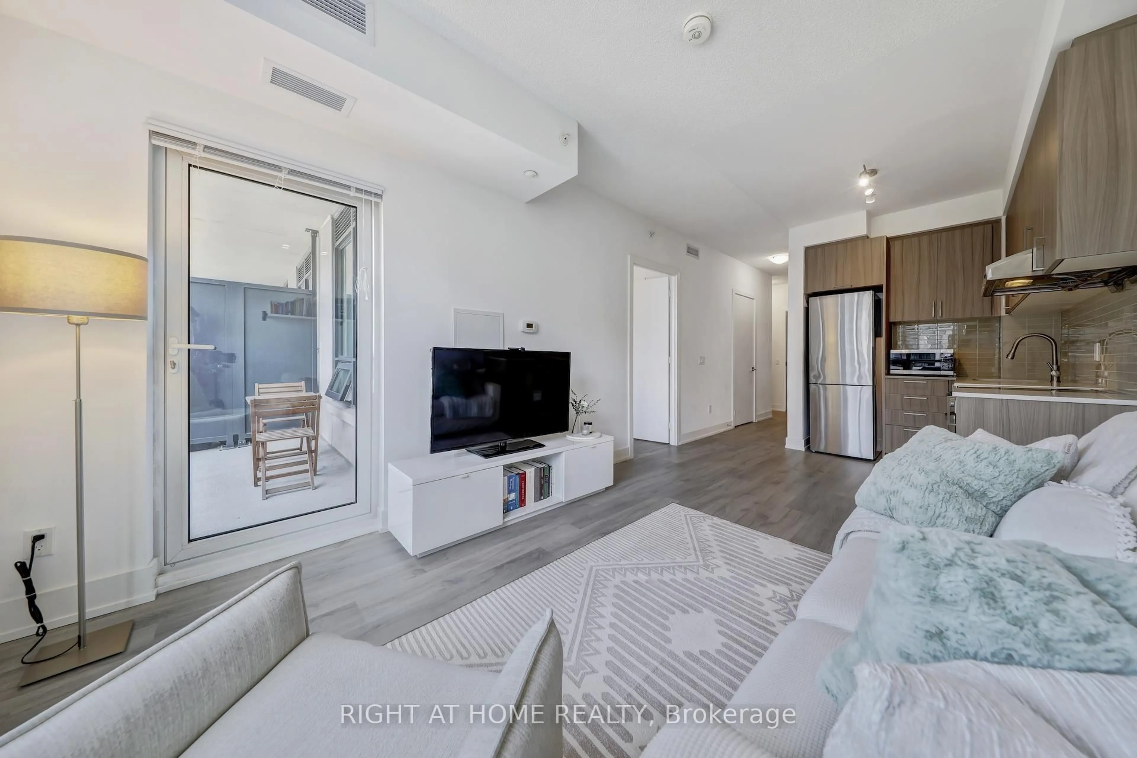 Living room with furniture, unknown for 278 Buchanan Dr #602E, Markham Ontario L3R 6J1