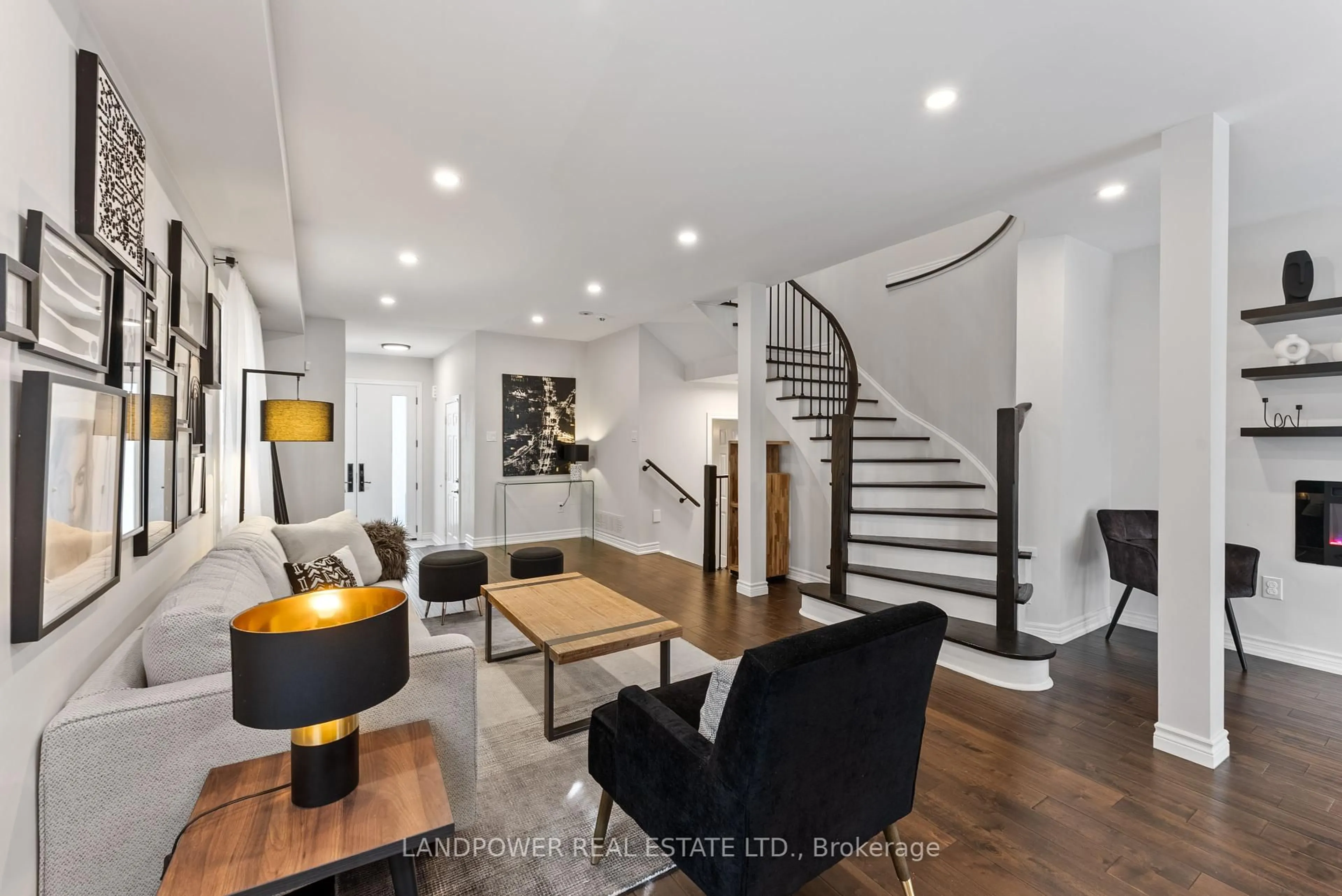 Unknown for 57 Royal Appian Cres, Vaughan Ontario L5K 5L2