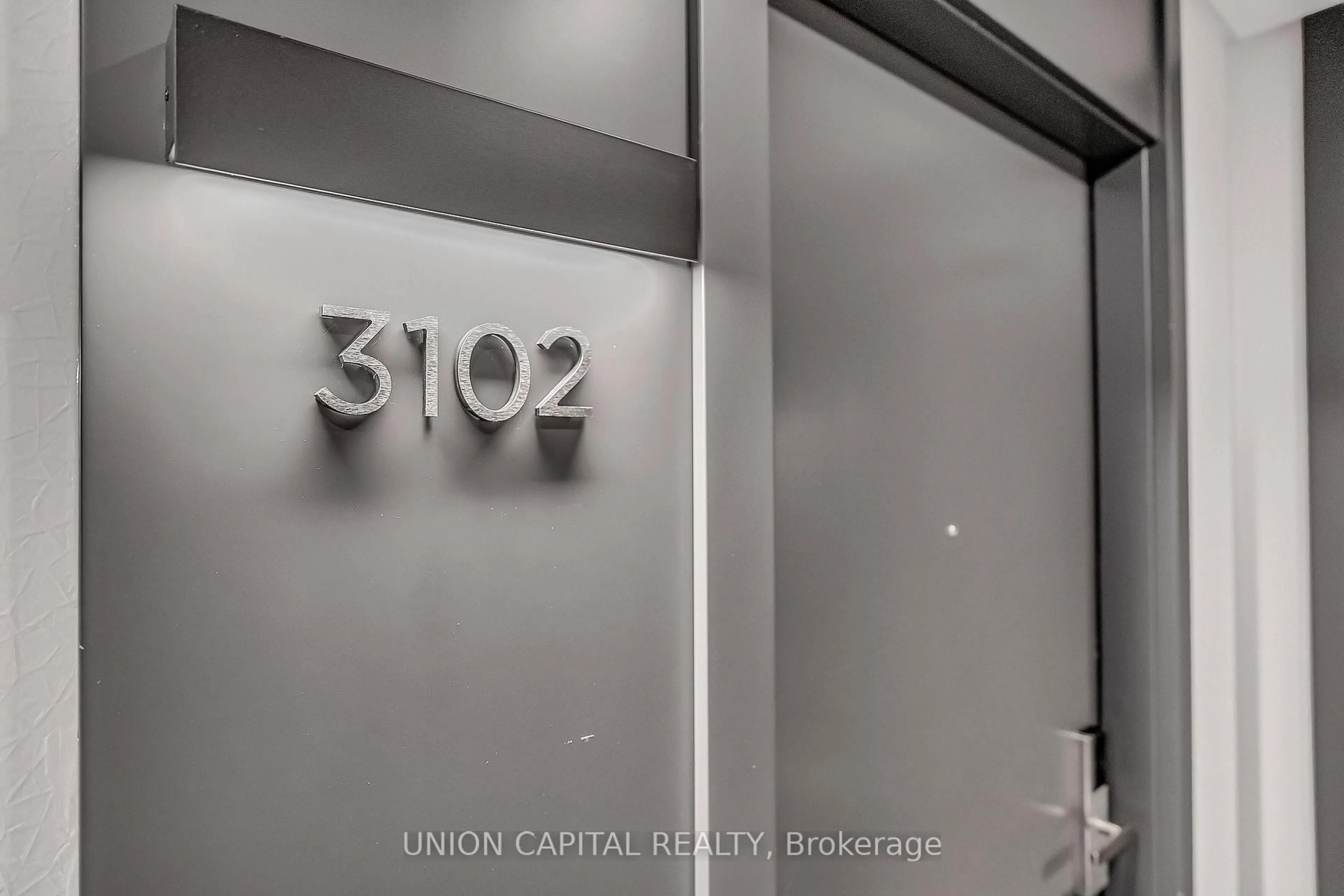 Indoor foyer for 12 Gandhi Lane #3102, Markham Ontario L3T 0G8