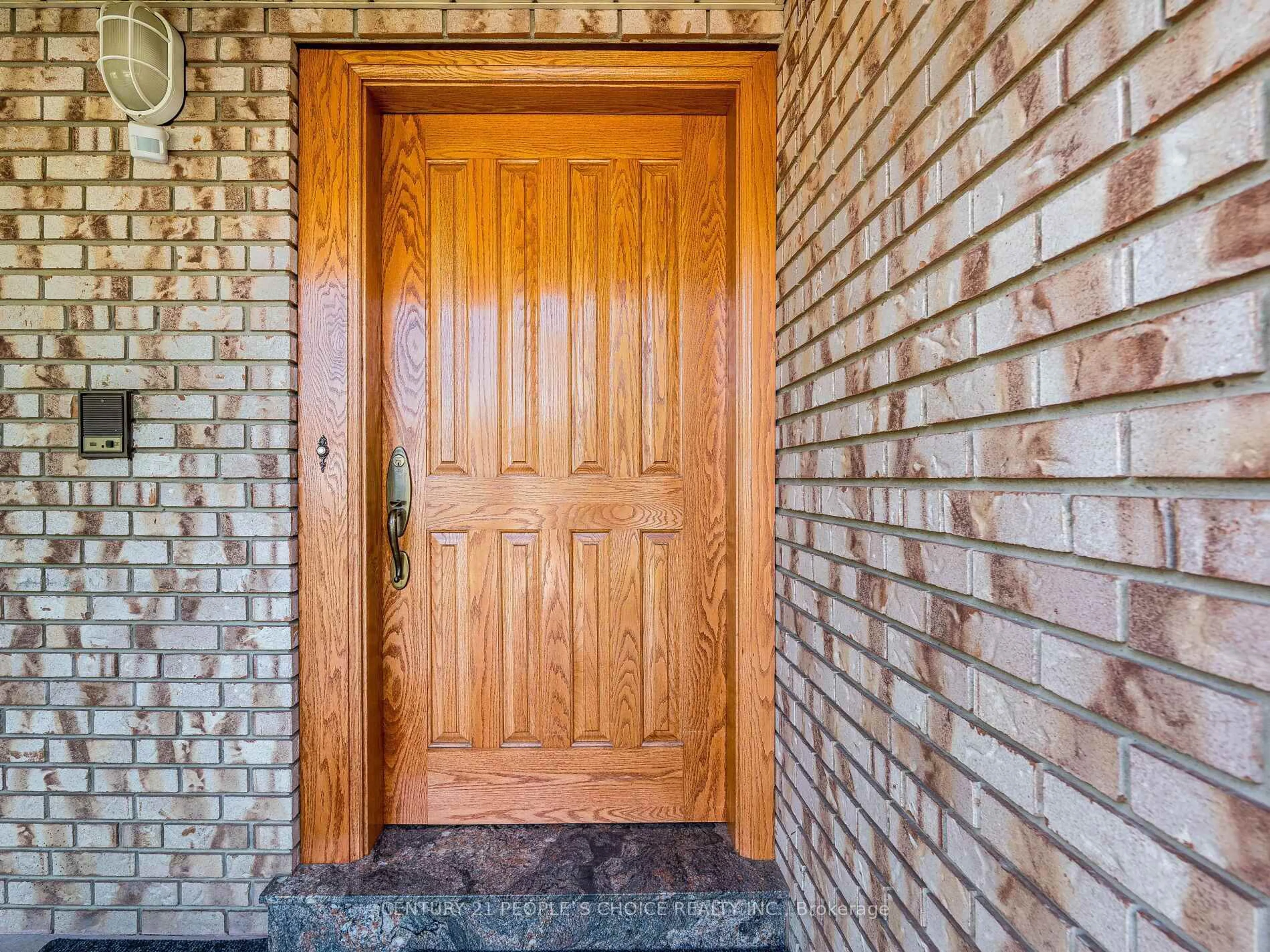 Indoor entryway for 110 Houston Rd, Vaughan Ontario L4L 1V3