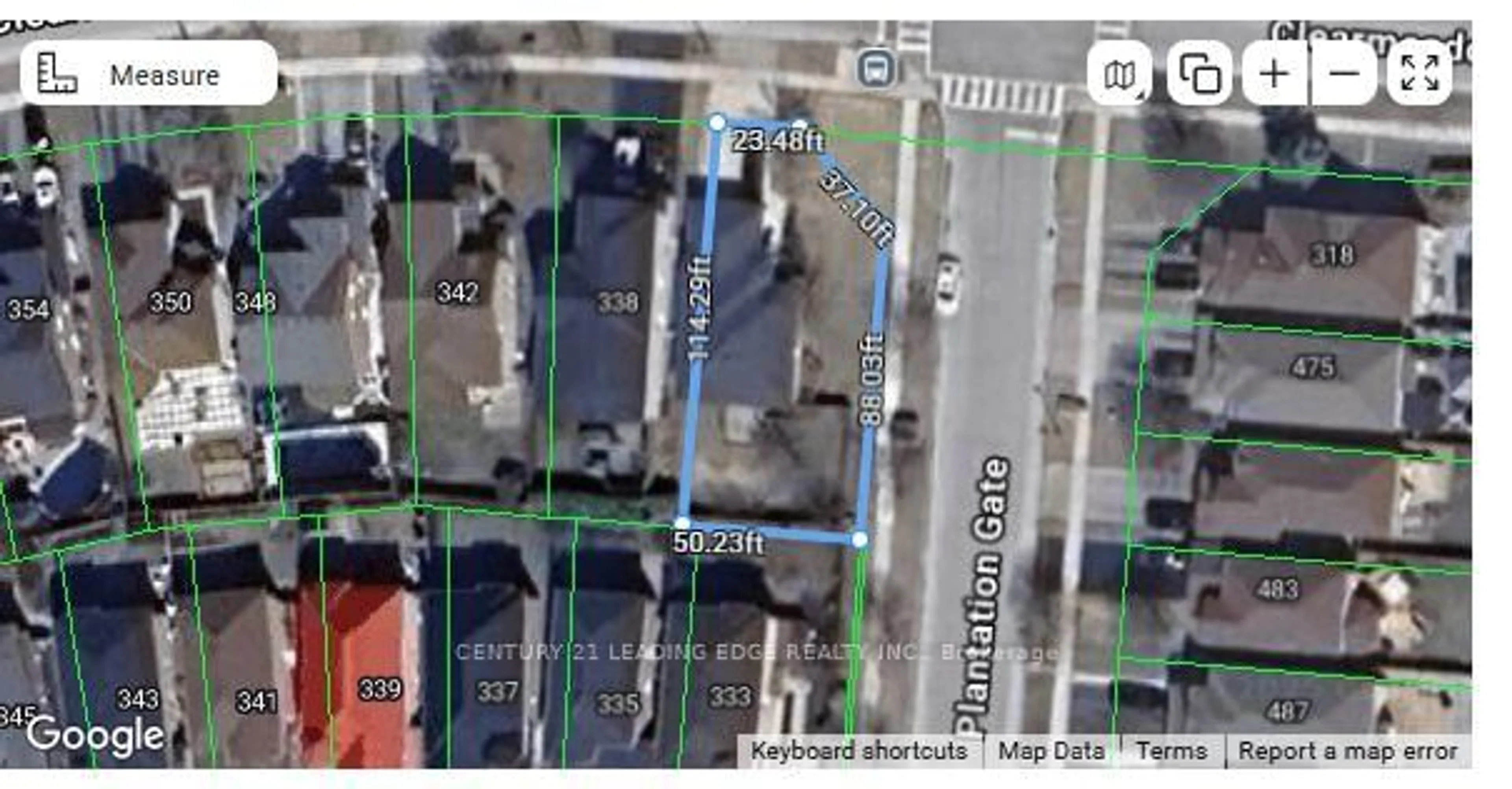 A pic from outside/outdoor area/front of a property/back of a property/a pic from drone, street for 334 Clearmeadow Blvd, Newmarket Ontario L3X 2C6