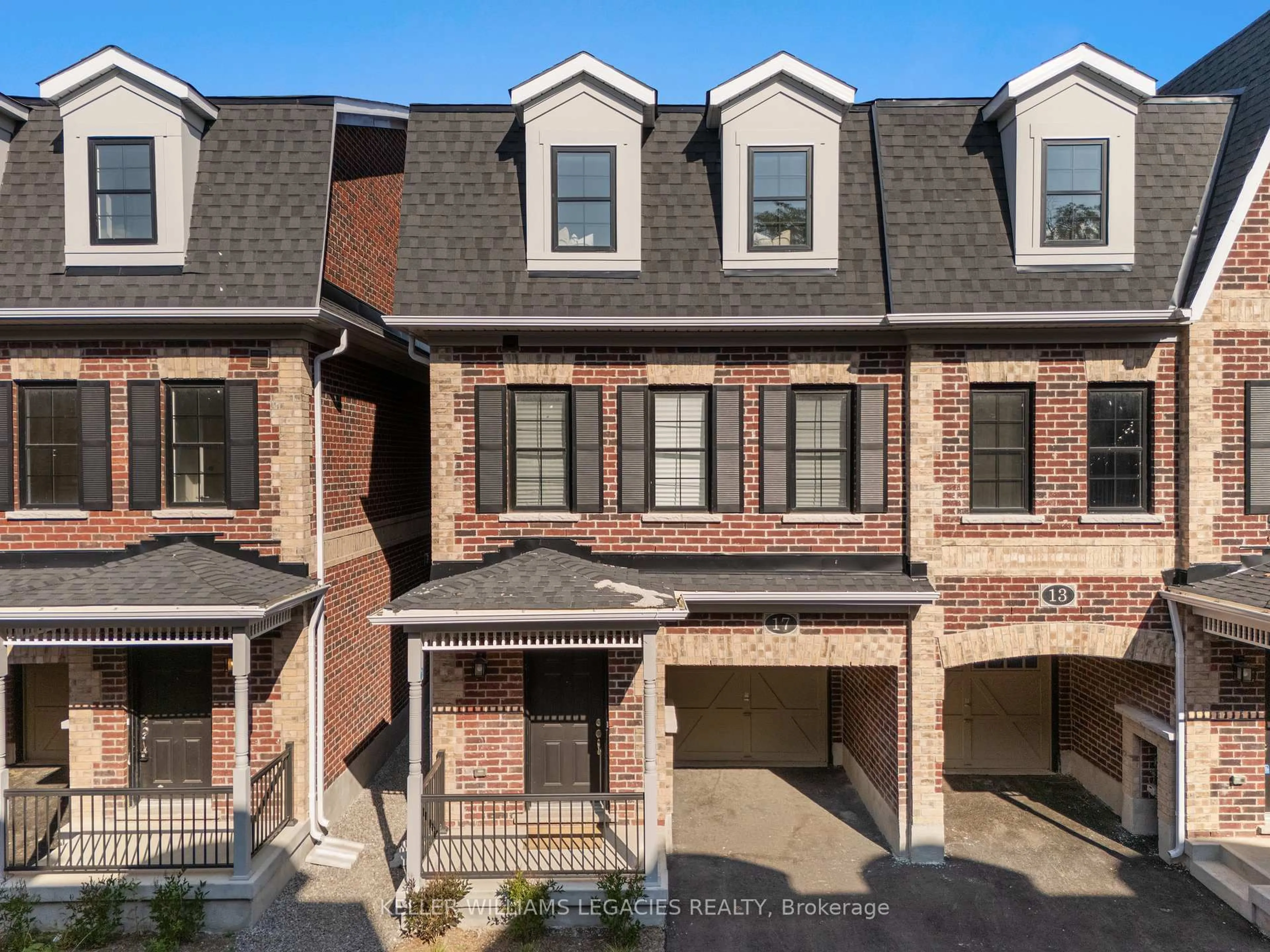 Home with brick exterior material, street for 17 Kennisis Way, Vaughan Ontario L6A 3Y5