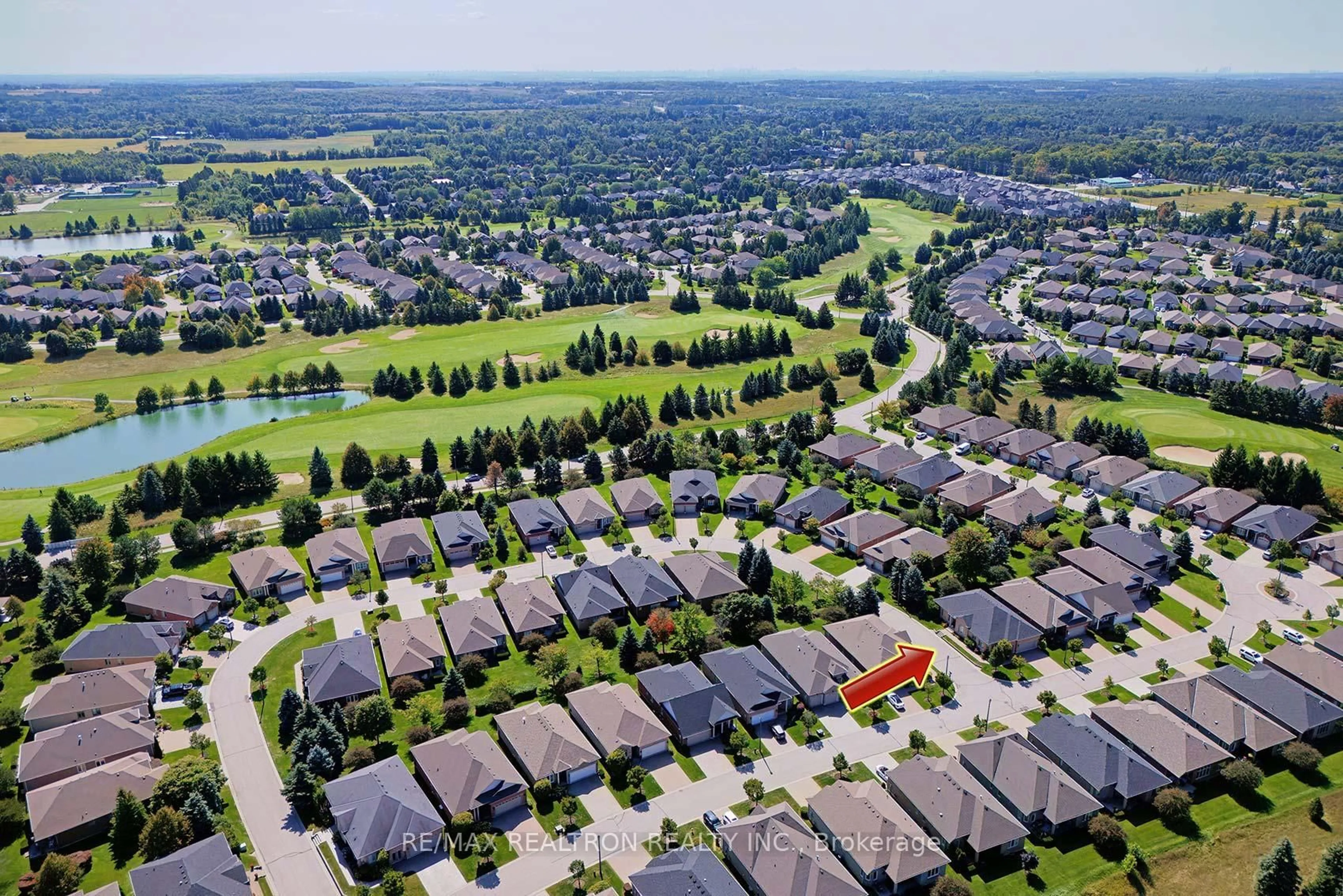 A pic from outside/outdoor area/front of a property/back of a property/a pic from drone, street for 141 Bobby Locke Lane, Whitchurch-Stouffville Ontario L4A 1R3