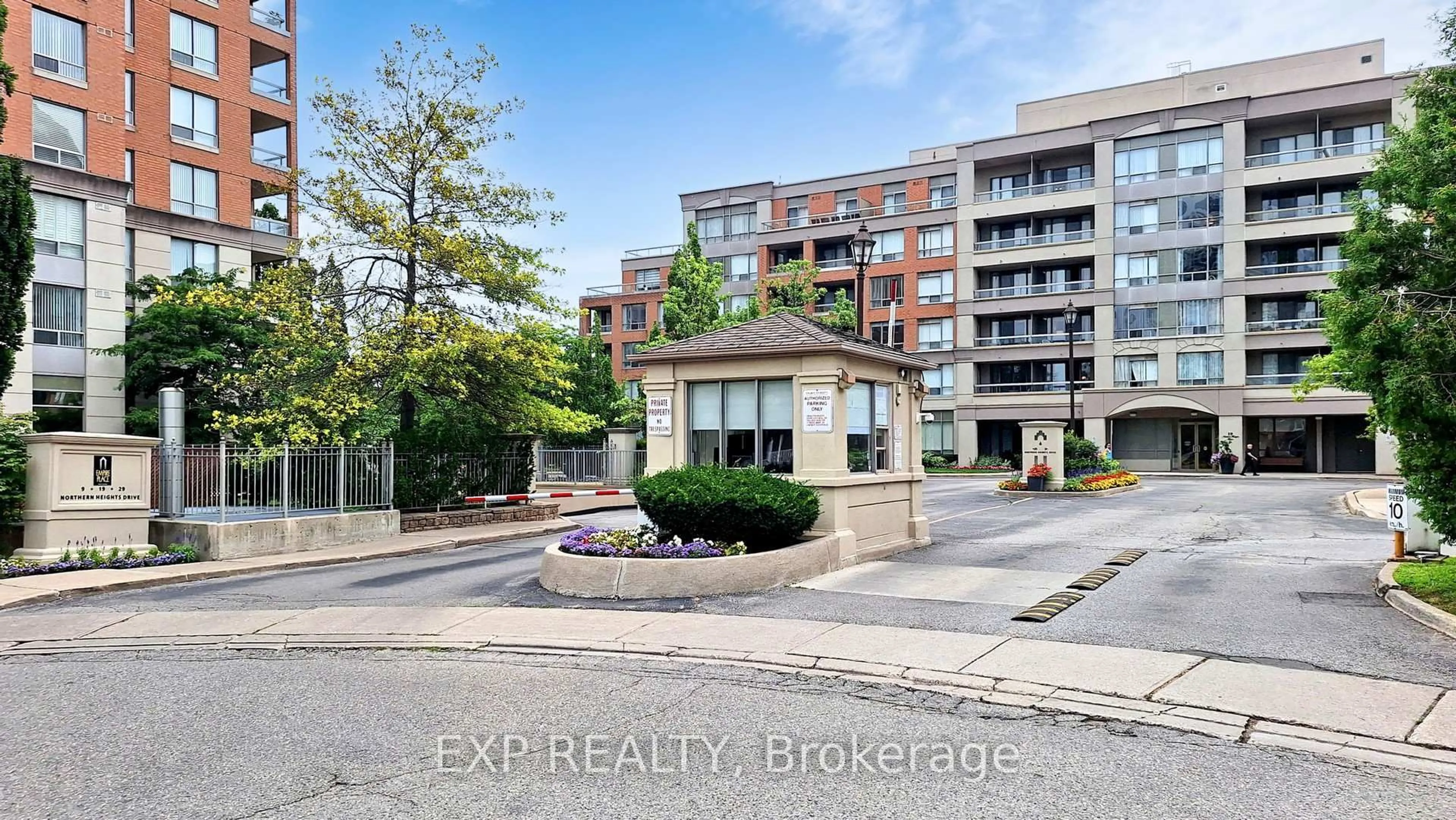 Unknown for 29 Northern Heights Dr #PH6, Richmond Hill Ontario L4B 4L8