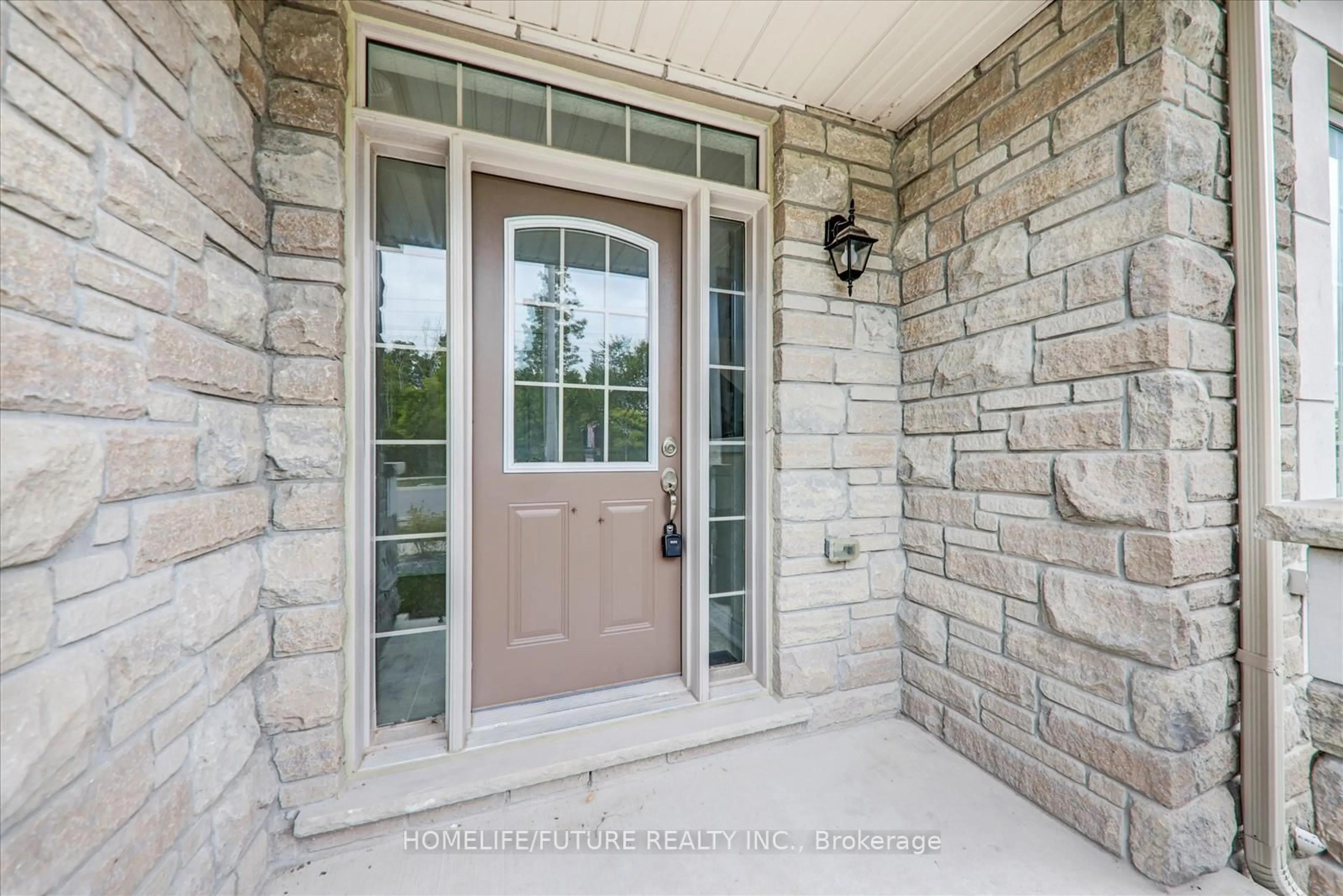 Indoor entryway for 277 Kirkham Dr, Markham Ontario L3S 0E9