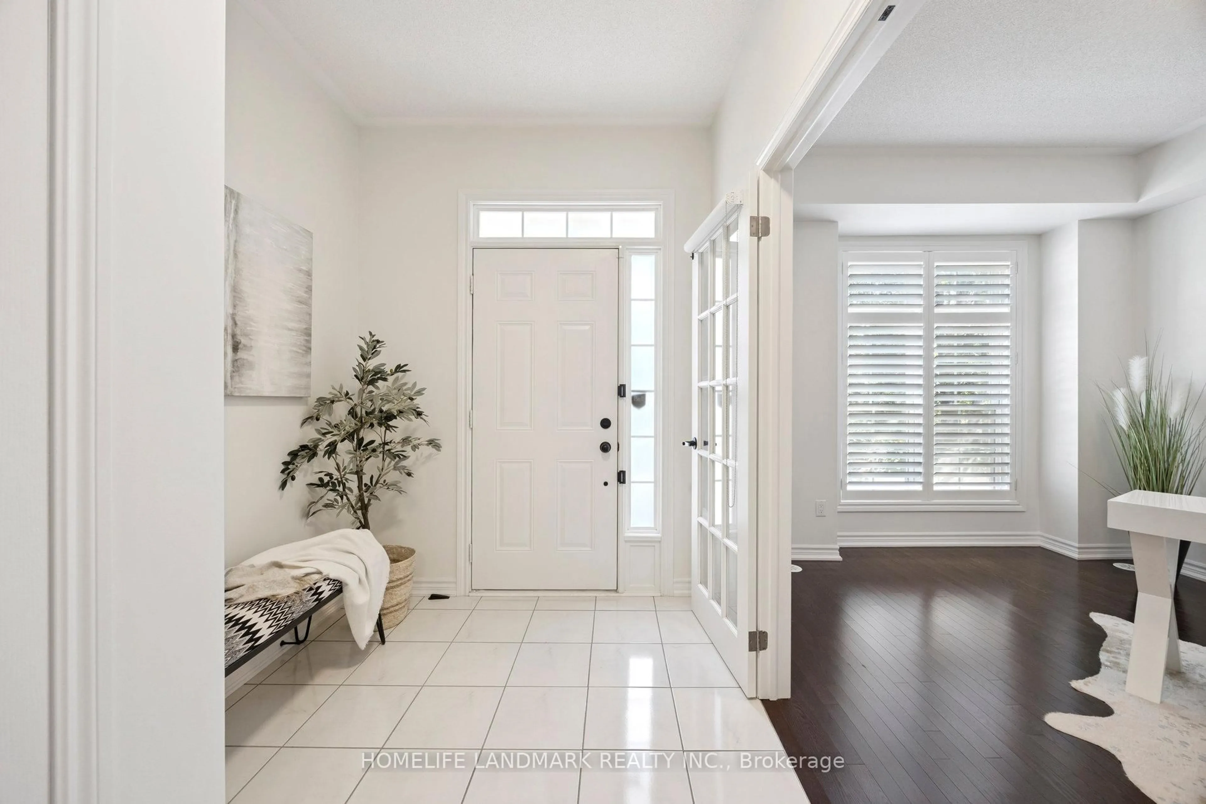 Indoor entryway for 56 Donald Buttress Blvd, Markham Ontario L6C 0P1