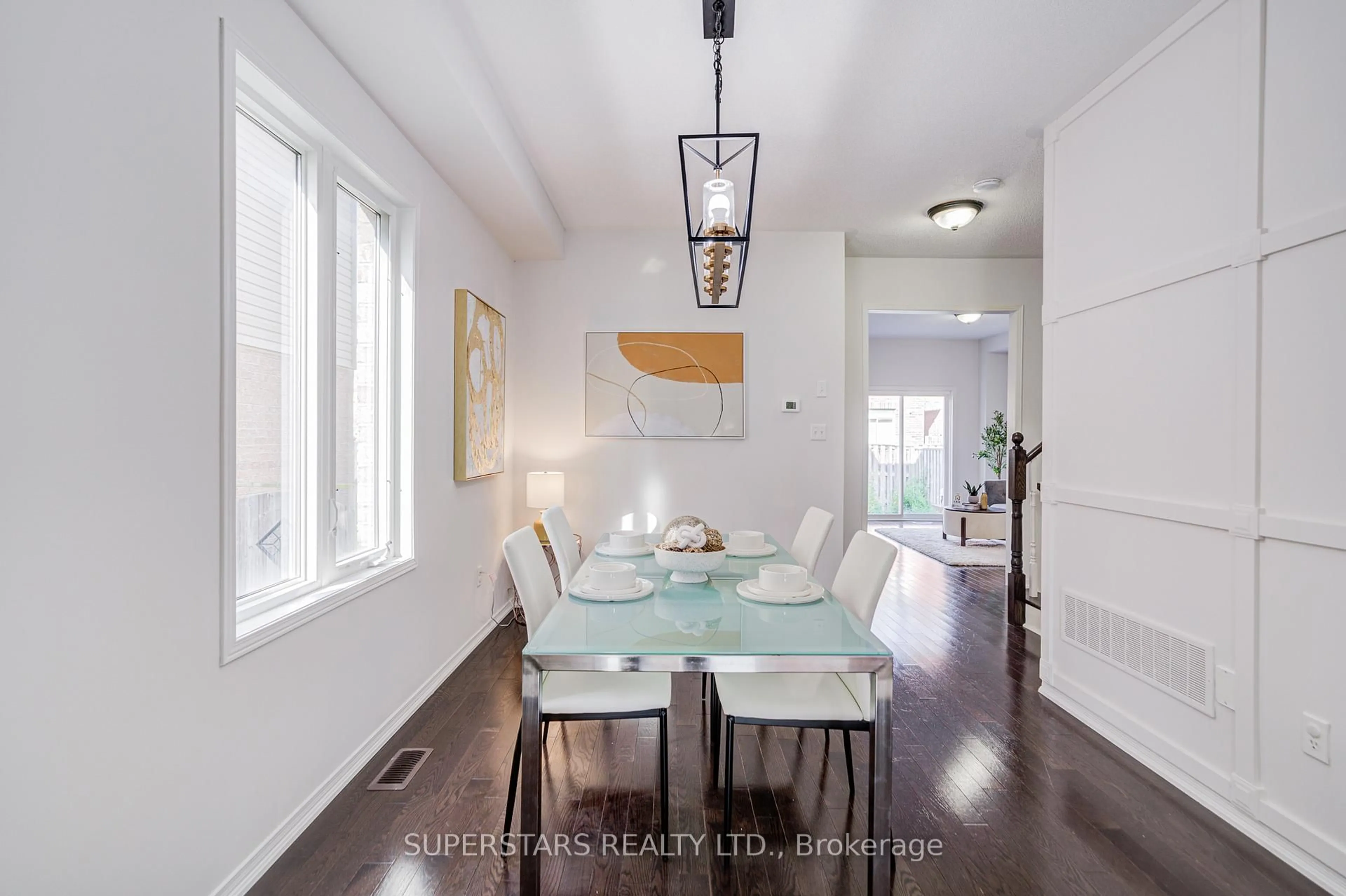 Dining room, unknown for 61 Wilf Morden Rd, Whitchurch-Stouffville Ontario L4A 0K1