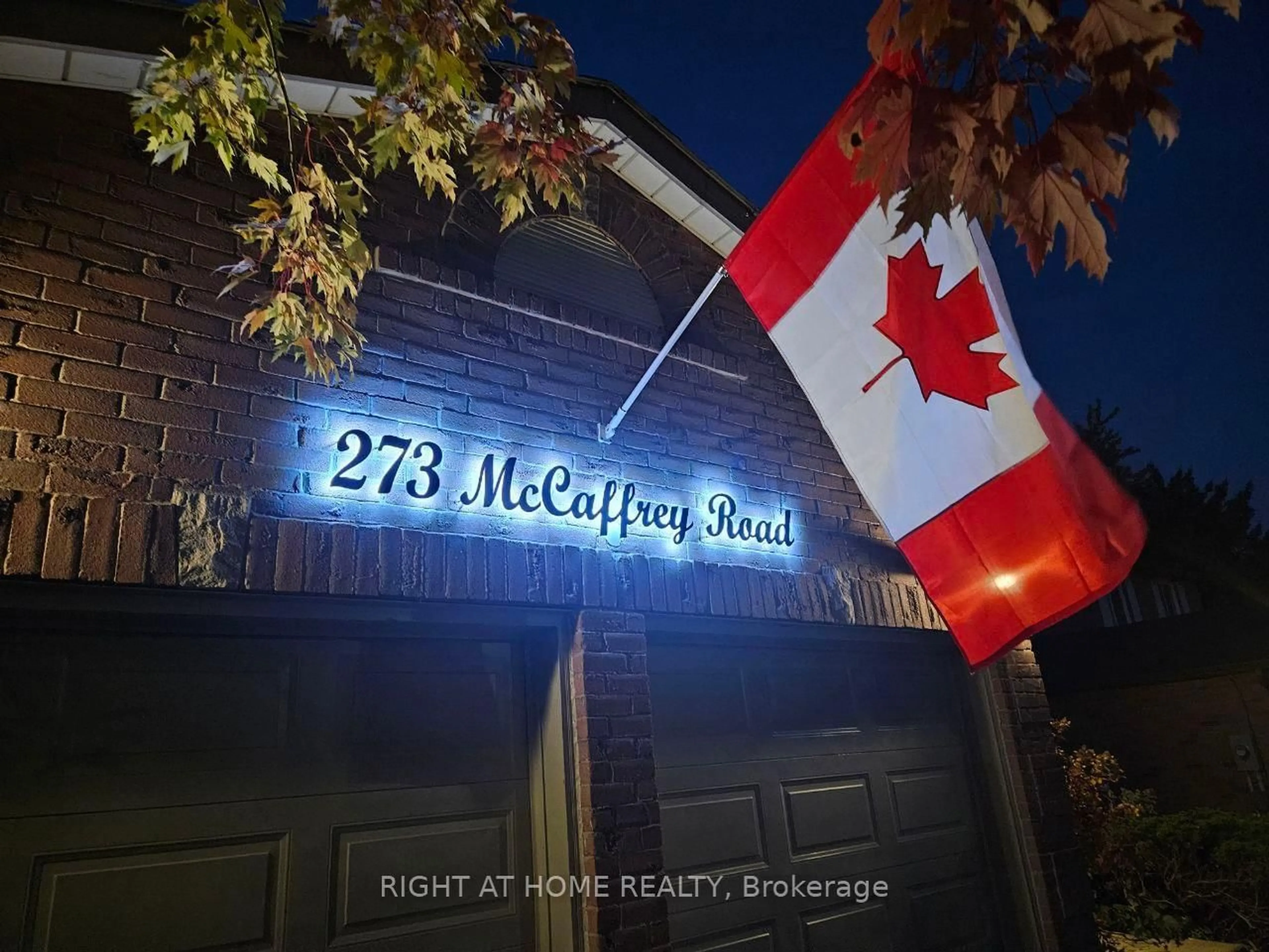 Unknown for 273 Mccaffrey Rd, Newmarket Ontario L3X 1J5