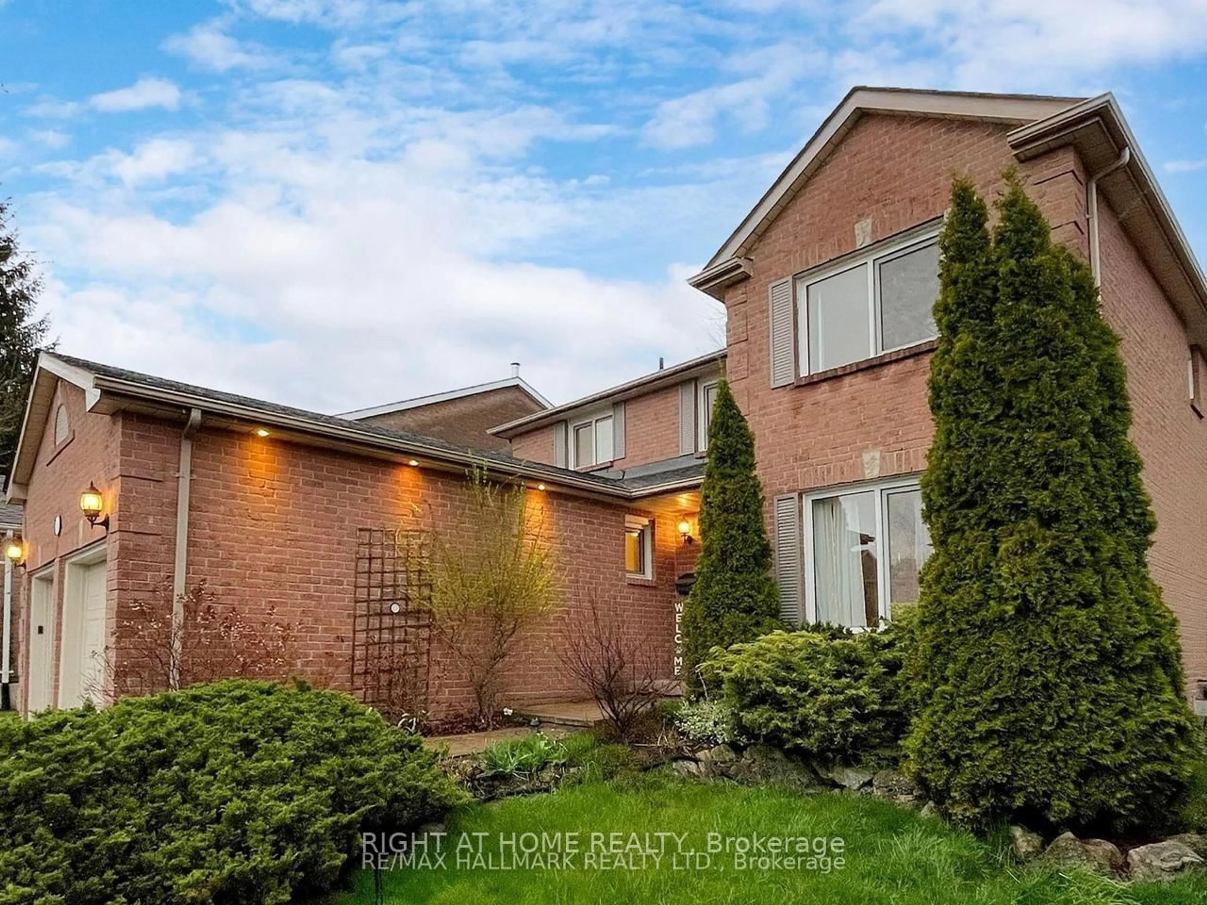 Home with brick exterior material, street for 273 Mccaffrey Rd, Newmarket Ontario L3X 1J5