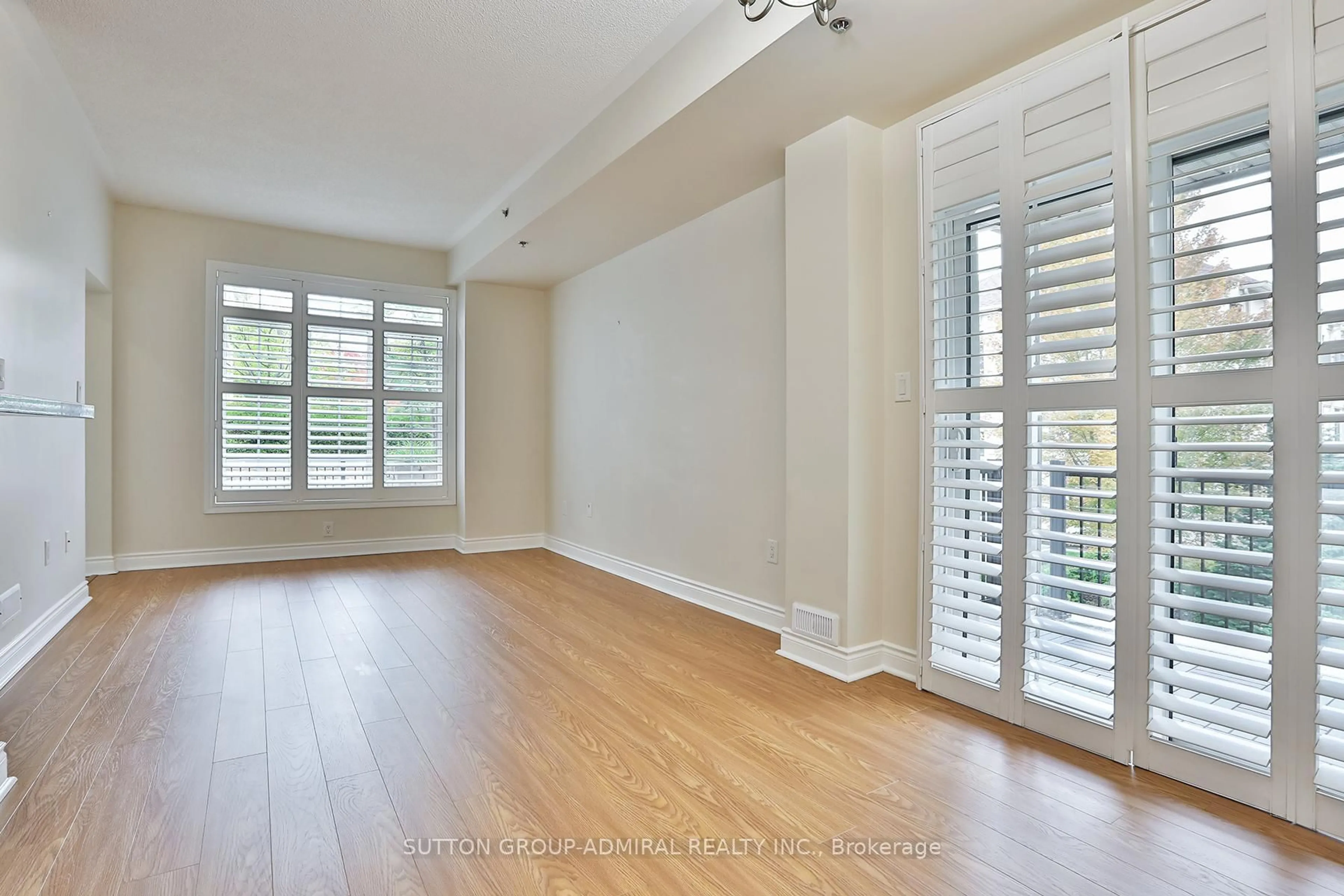 A pic of a room for 8 Brighton Pl #12, Vaughan Ontario L4J 0E3