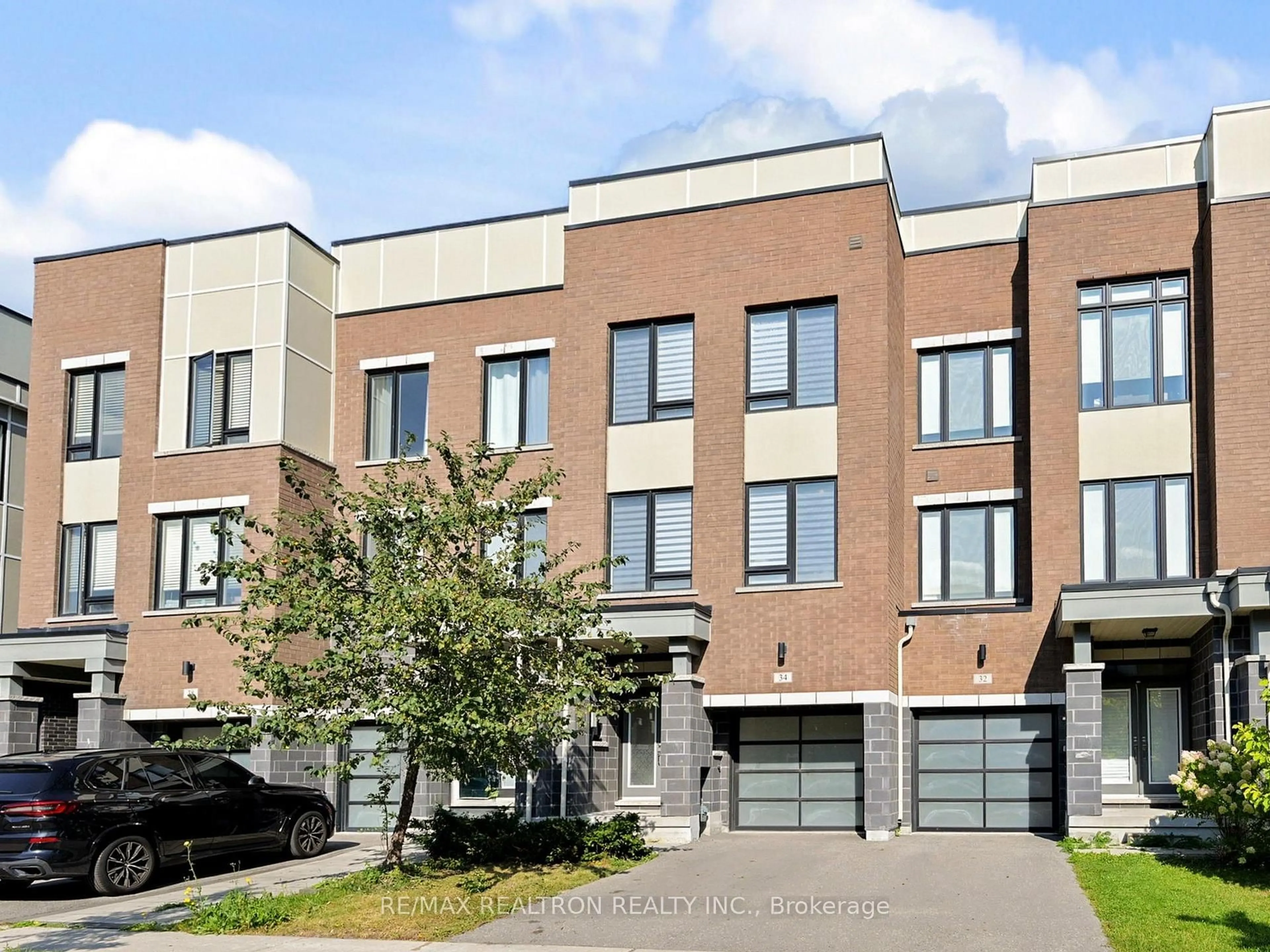 Home with brick exterior material, street for 34 Fancamp Dr, Vaughan Ontario L6A 4Z1