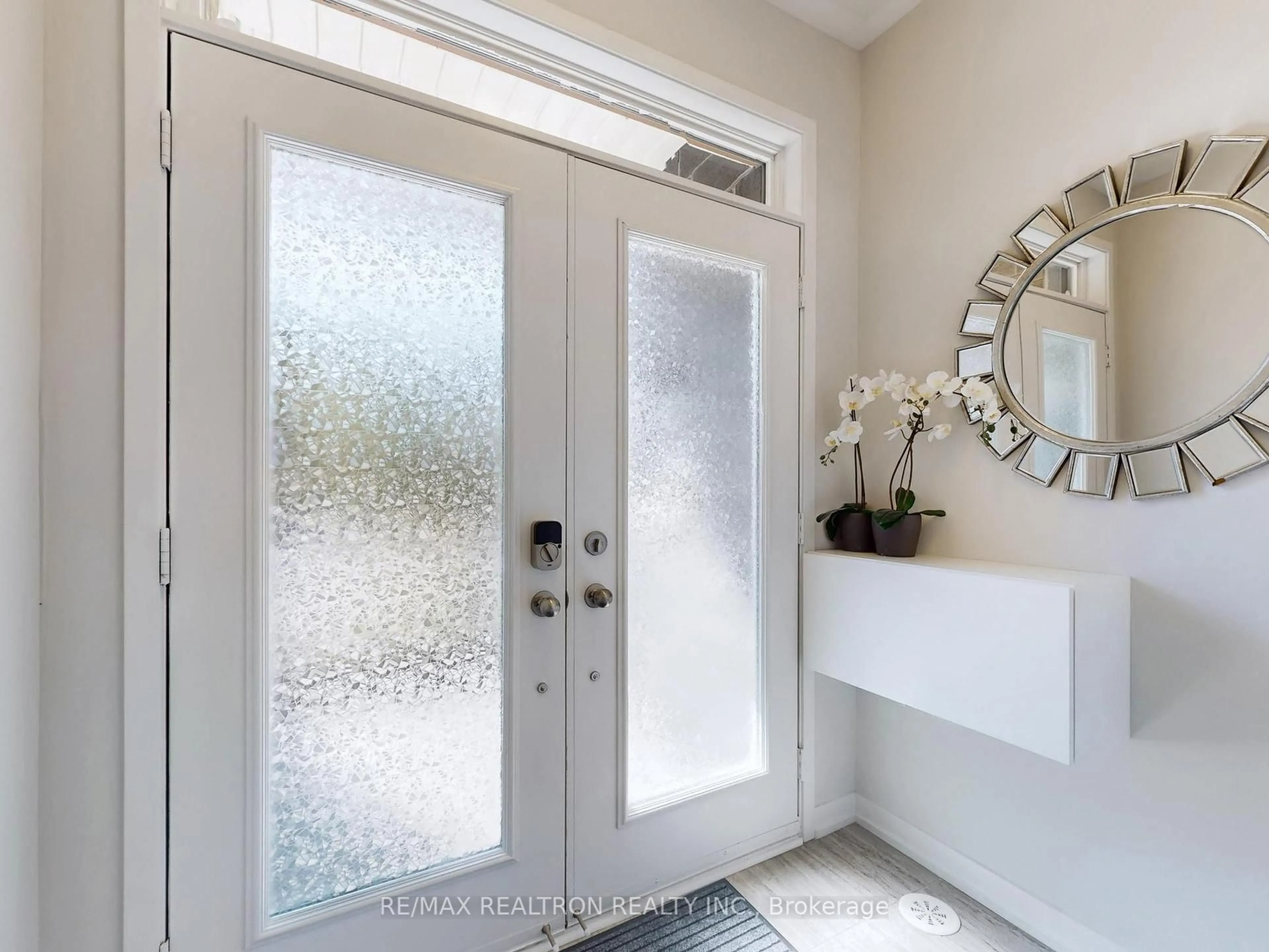 Indoor entryway for 34 Fancamp Dr, Vaughan Ontario L6A 4Z1
