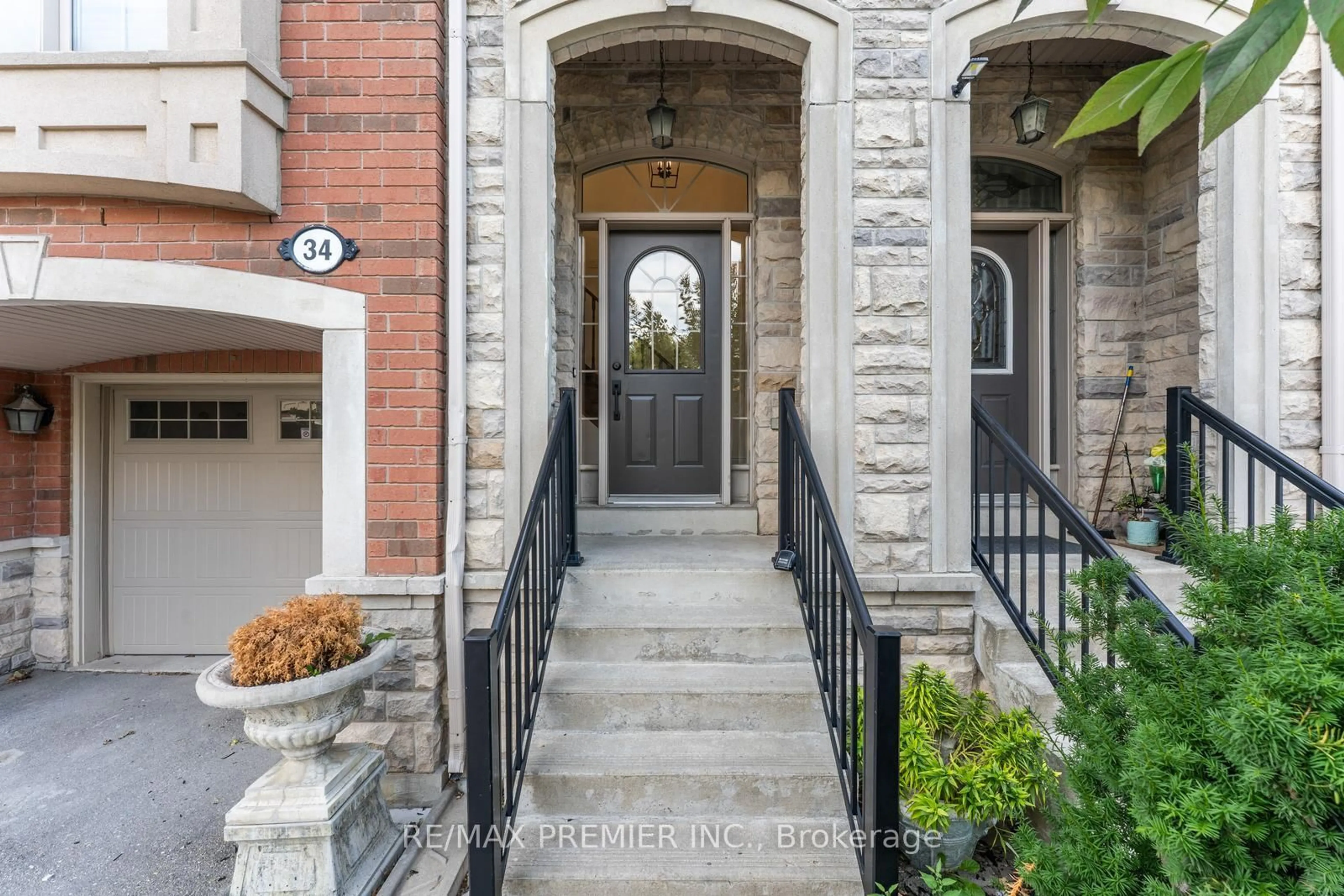 Unknown for 34 George Bogg Rd, Vaughan Ontario L4L 0A3