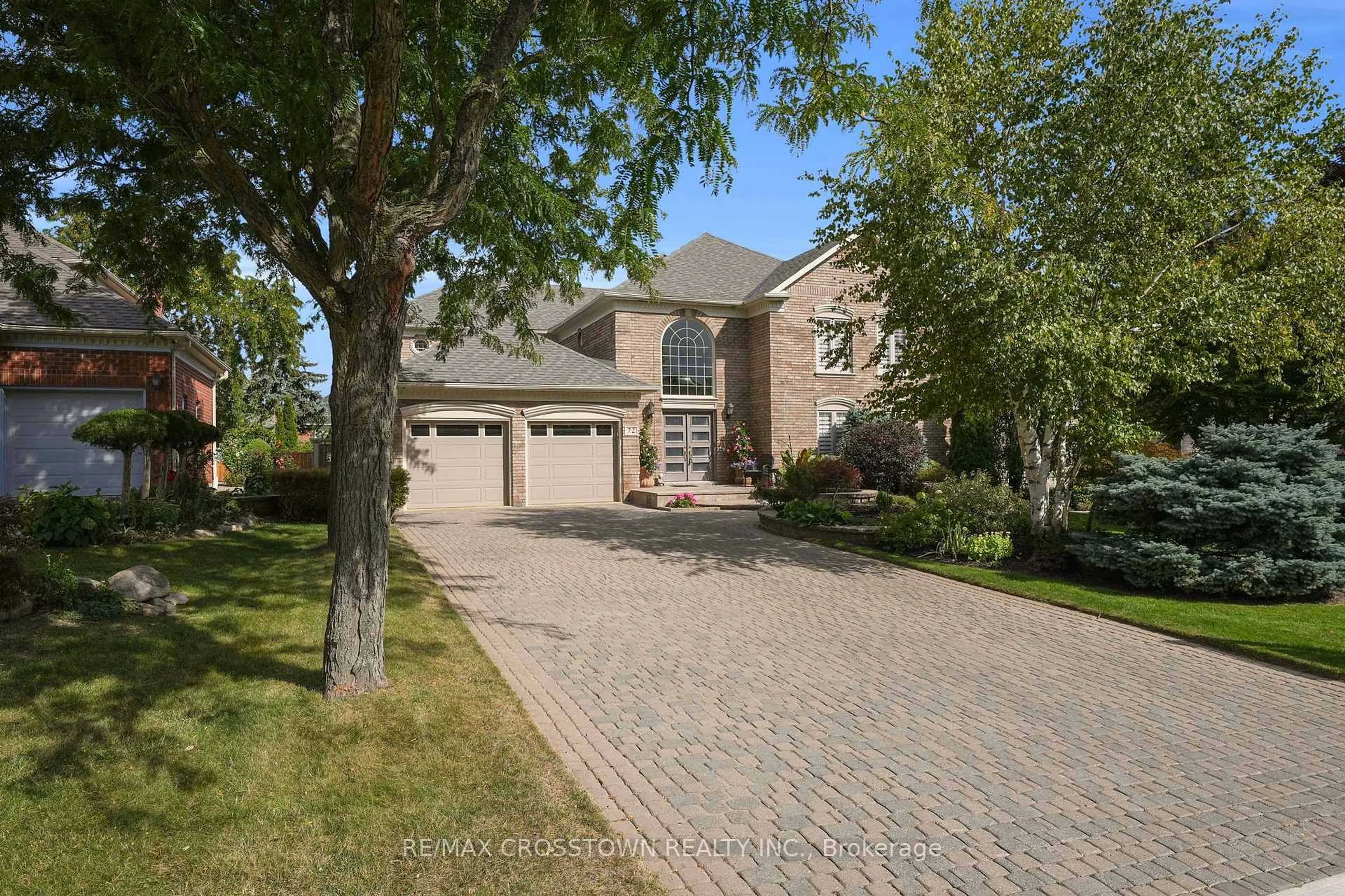 Home with brick exterior material, street for 72 Glenayr Rd, Richmond Hill Ontario L4B 2V7