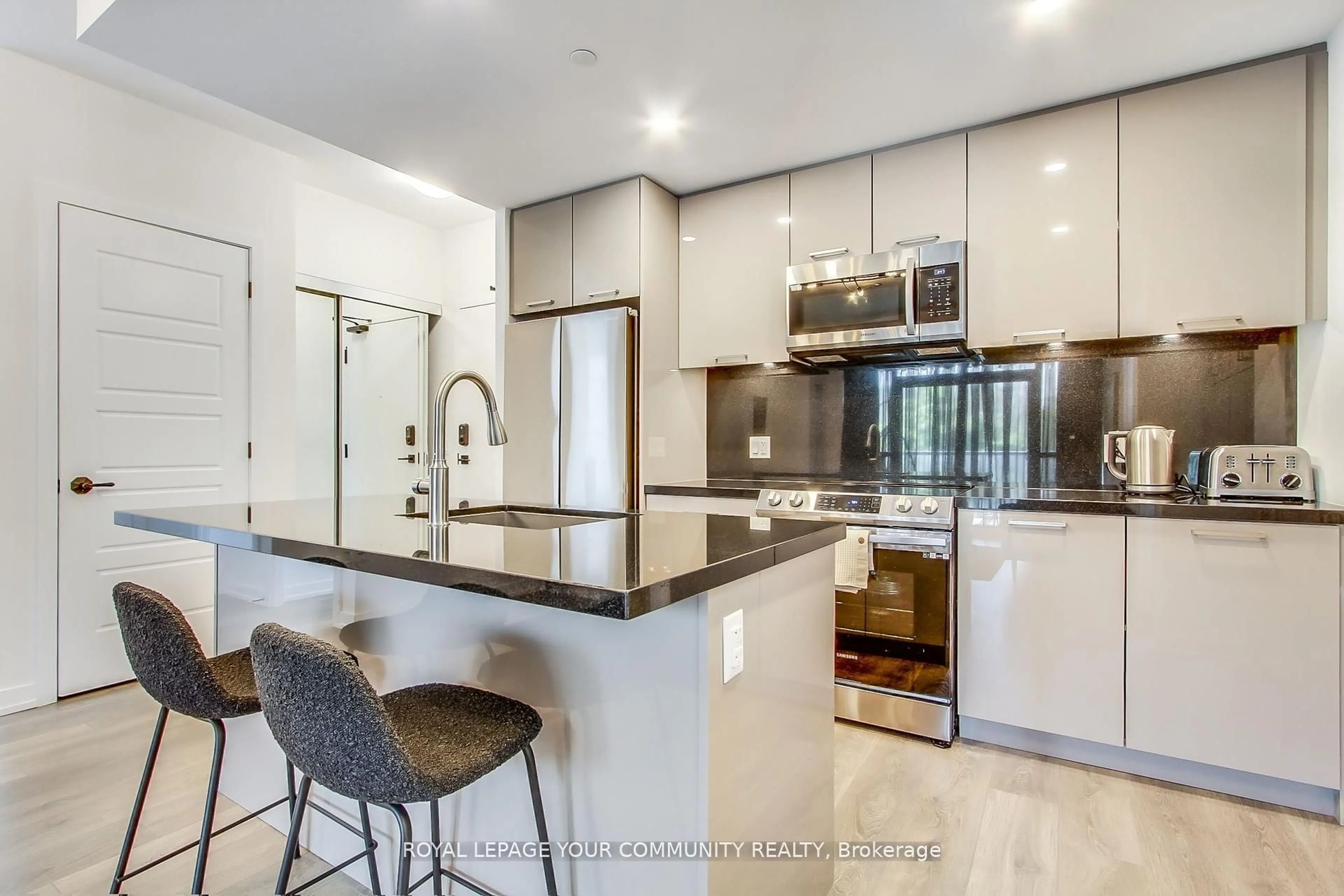 Contemporary kitchen, ceramic/tile floor for 415 Sea Ray Ave #342, Innisfil Ontario L9S 0R5