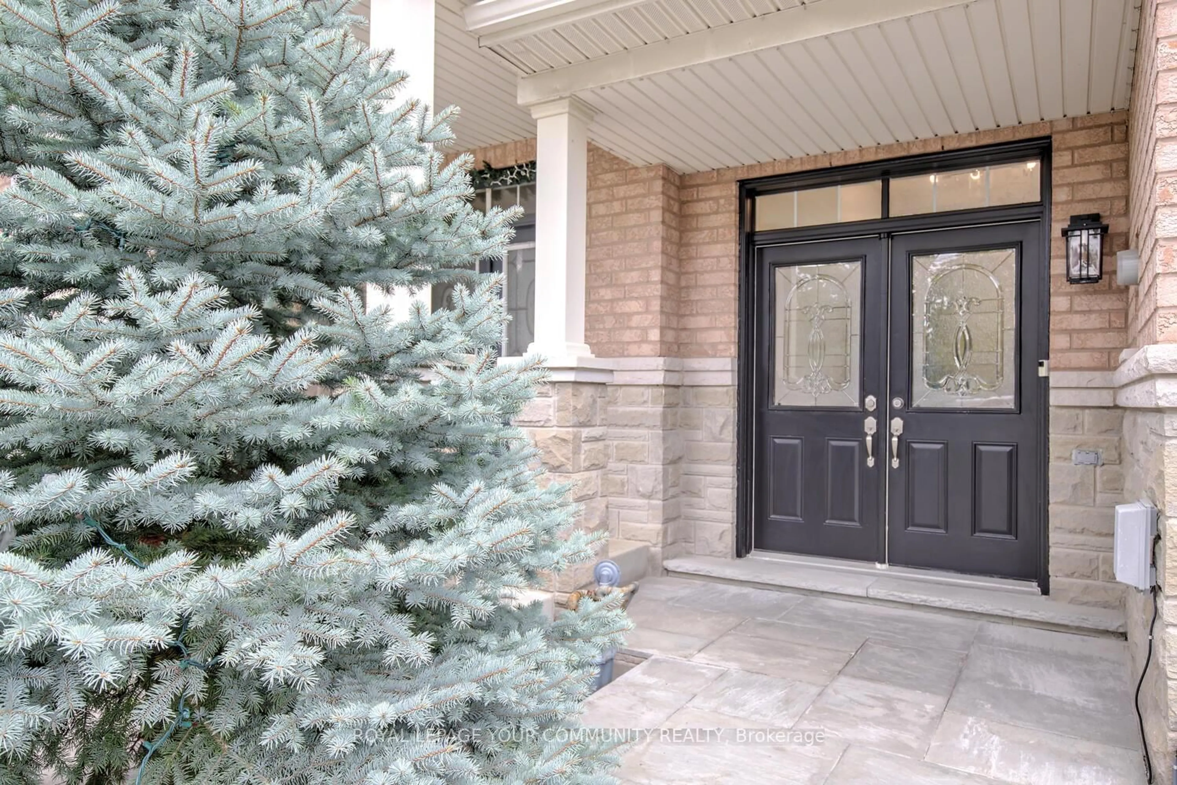Indoor entryway for 45 Catalpa Cres, Vaughan Ontario L6A 0R6