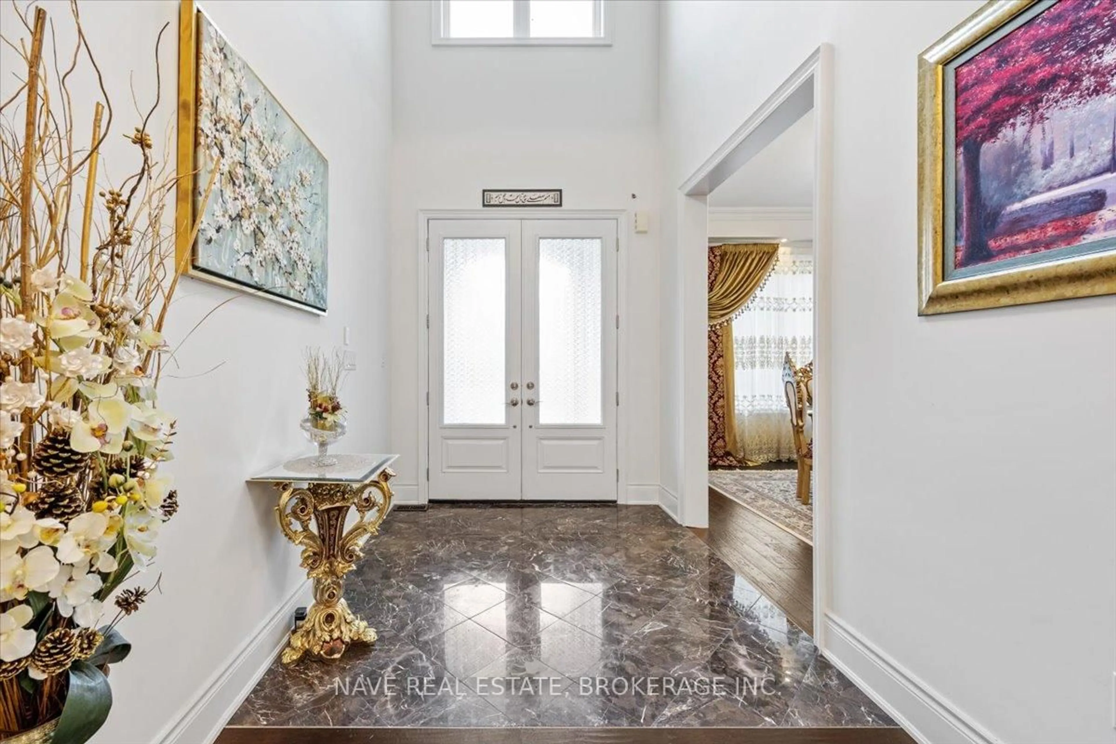 Indoor entryway for 8 Noe DiBiase Rd, Vaughan Ontario L4H 3X7