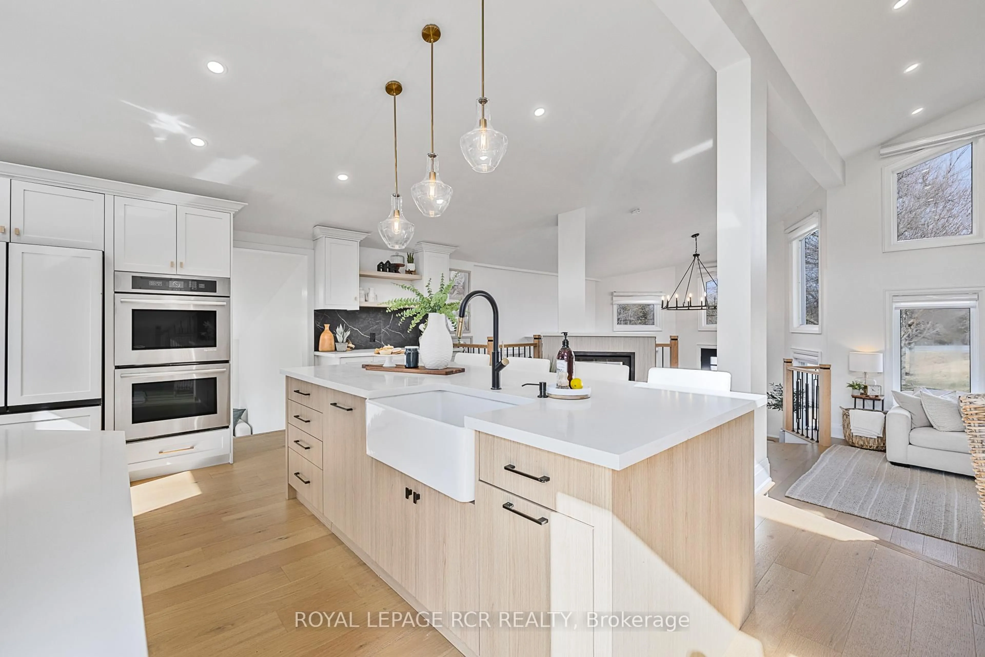 Open concept kitchen, ceramic/tile floor for 5490 Hwy 47, Uxbridge Ontario L9P 1R1