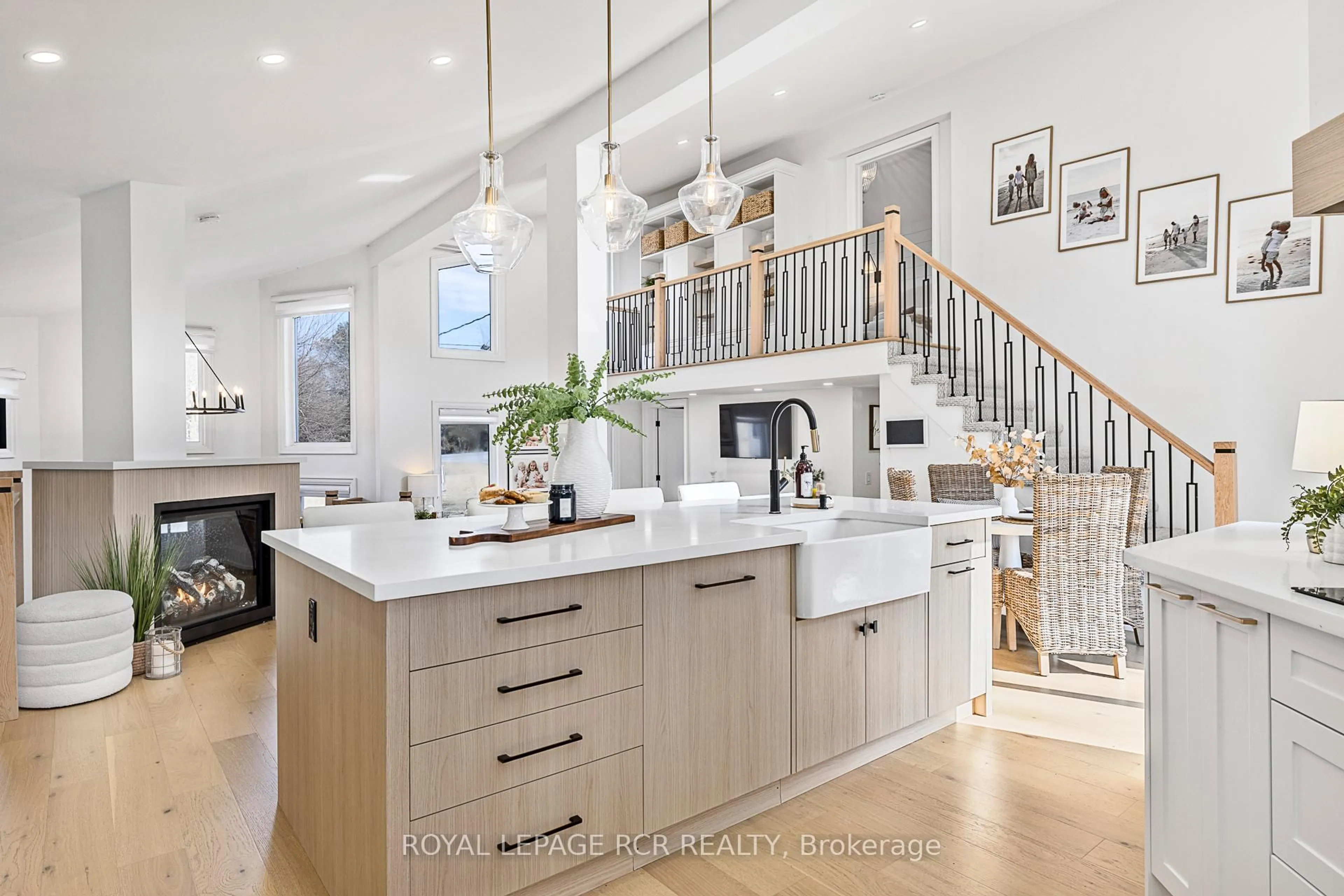 Open concept kitchen, unknown for 5490 Hwy 47, Uxbridge Ontario L9P 1R1