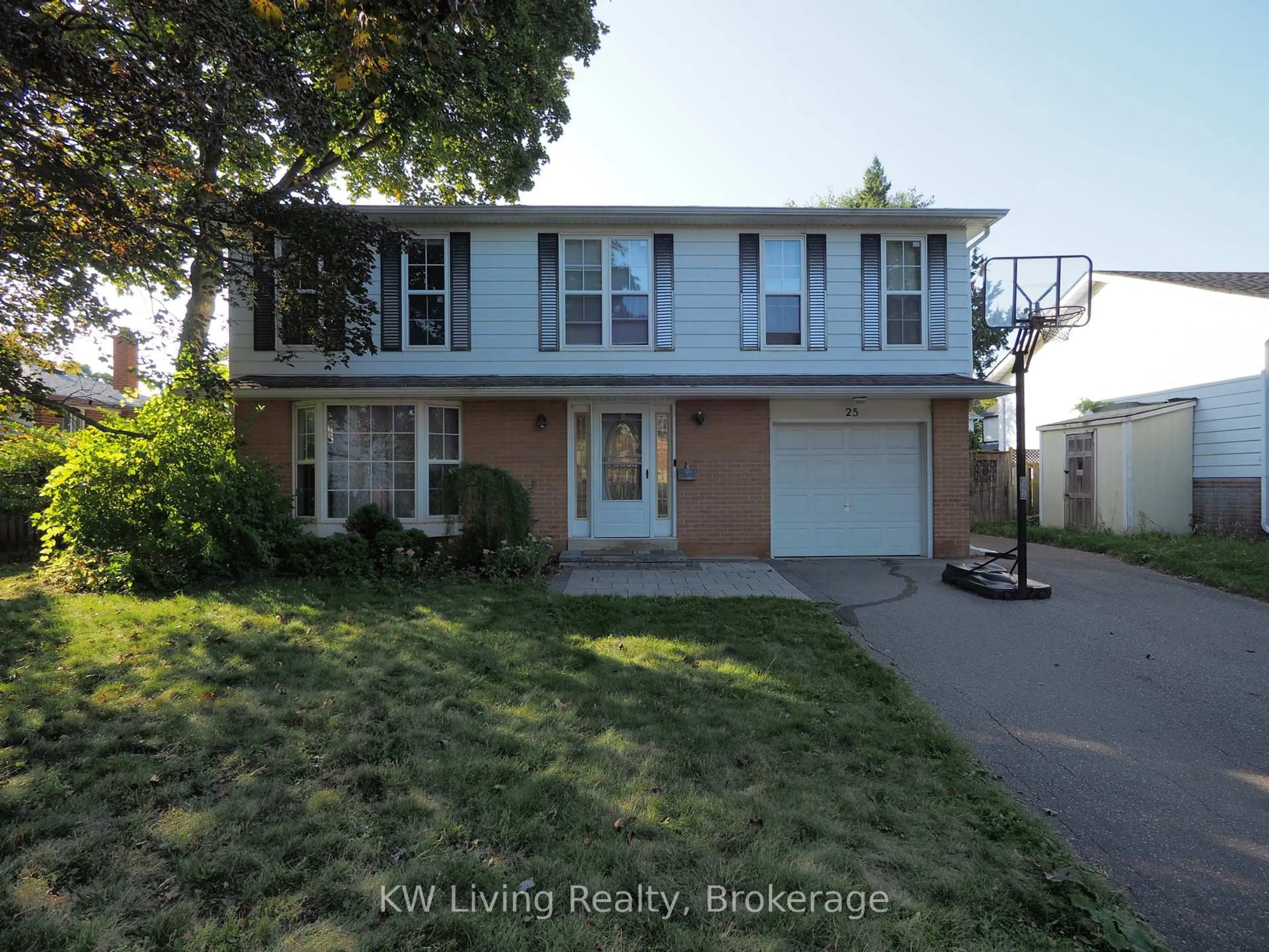 Home with vinyl exterior material, street for 25 Gladiator Rd, Markham Ontario L3P 1J1