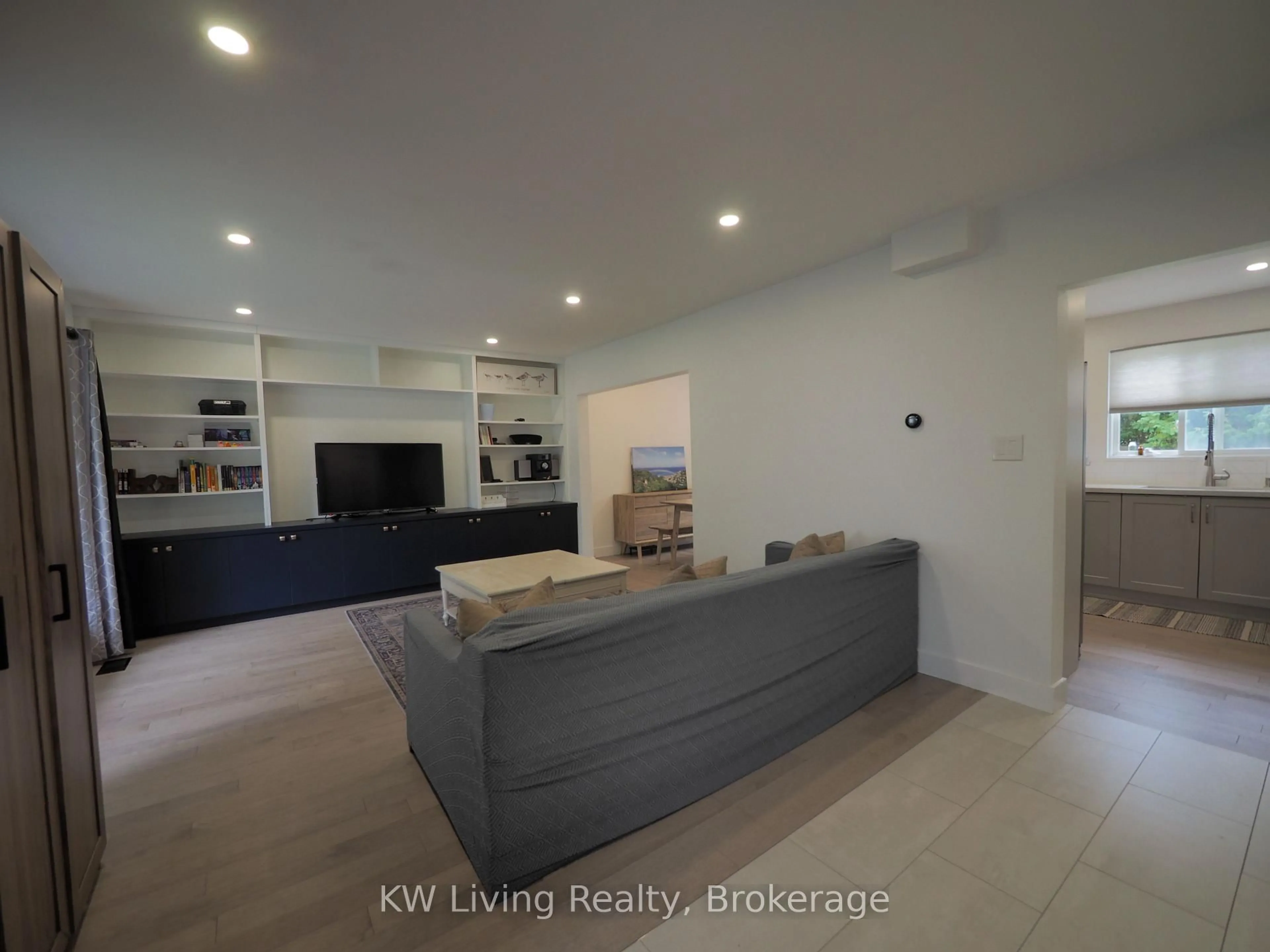 Open concept kitchen, unknown for 25 Gladiator Rd, Markham Ontario L3P 1J1