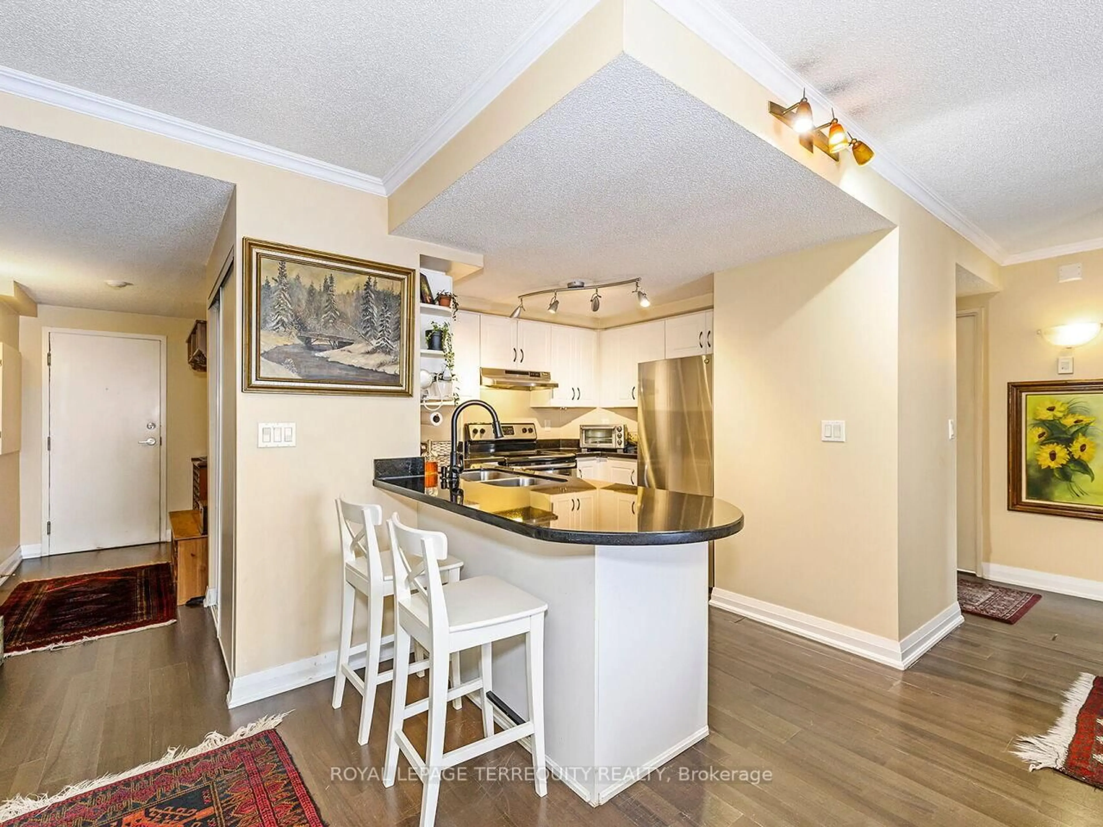 Open concept kitchen, unknown for 35 Hunt Ave #503, Richmond Hill Ontario L4C 4H1
