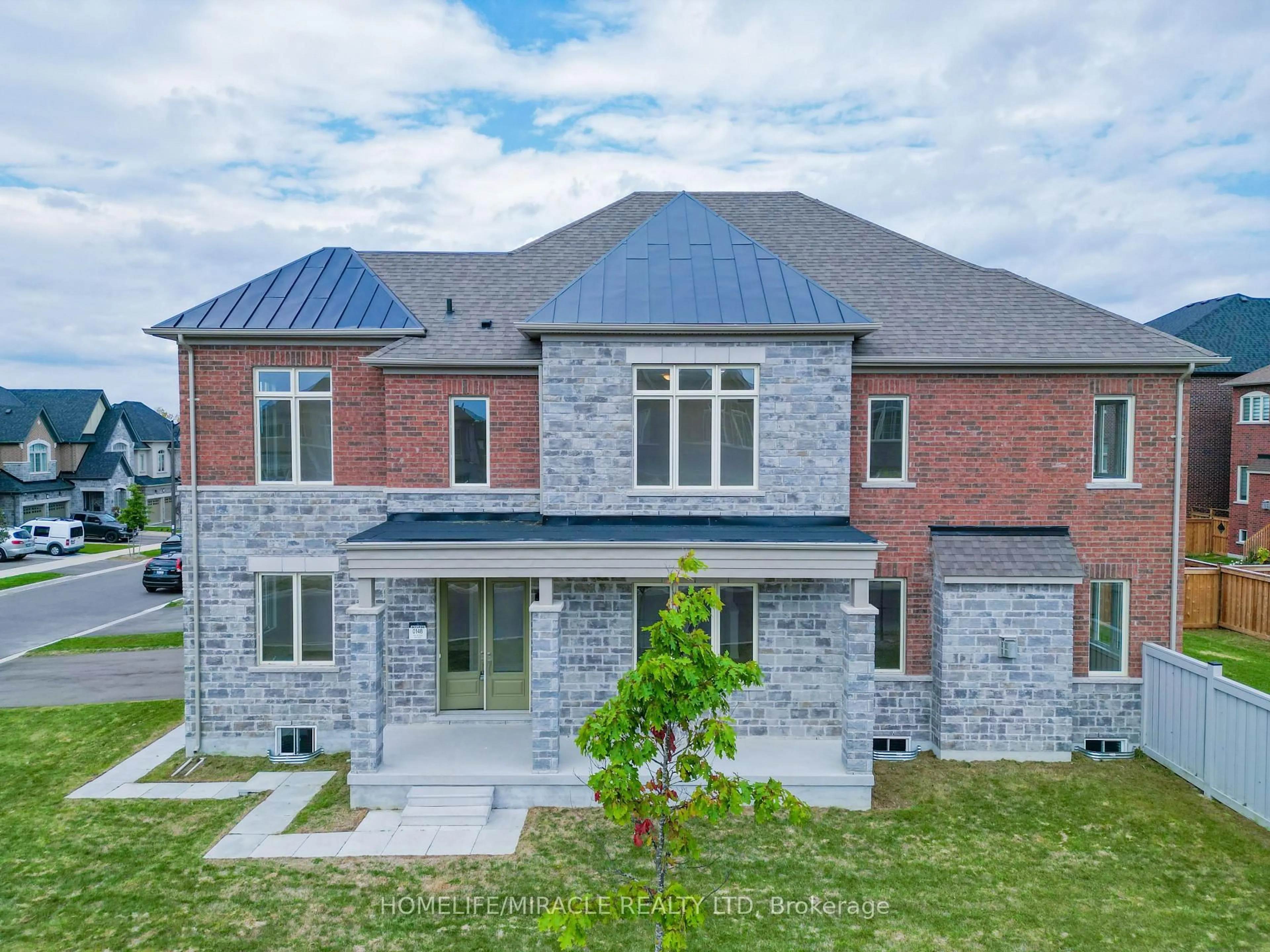 Home with brick exterior material, building for 126 Petal Ave, East Gwillimbury Ontario L9N 0Y4