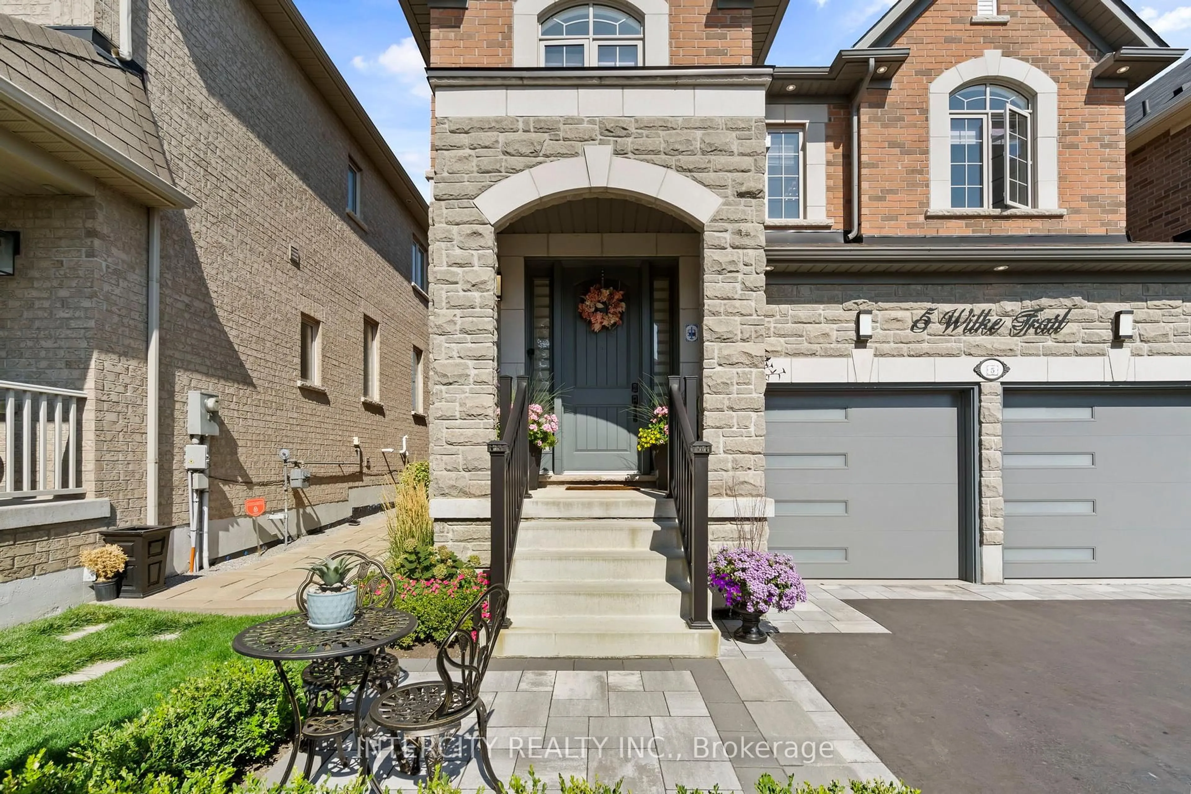 Home with brick exterior material, street for 5 Wilke Tr, Bradford West Gwillimbury Ontario L3Z 0S8