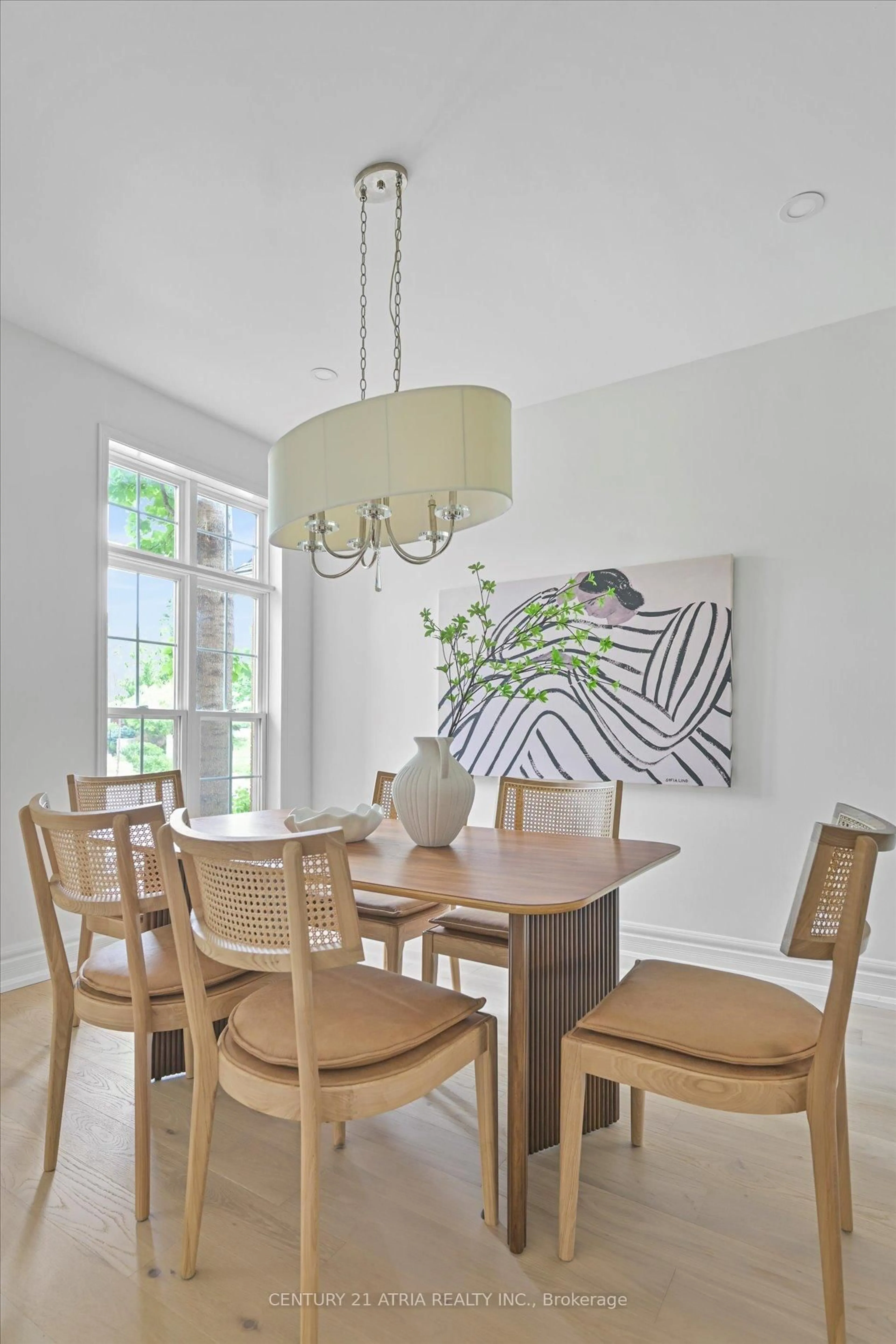 Dining room, wood/laminate floor for 5 Angus Glen Blvd, Markham Ontario L6C 1Z1
